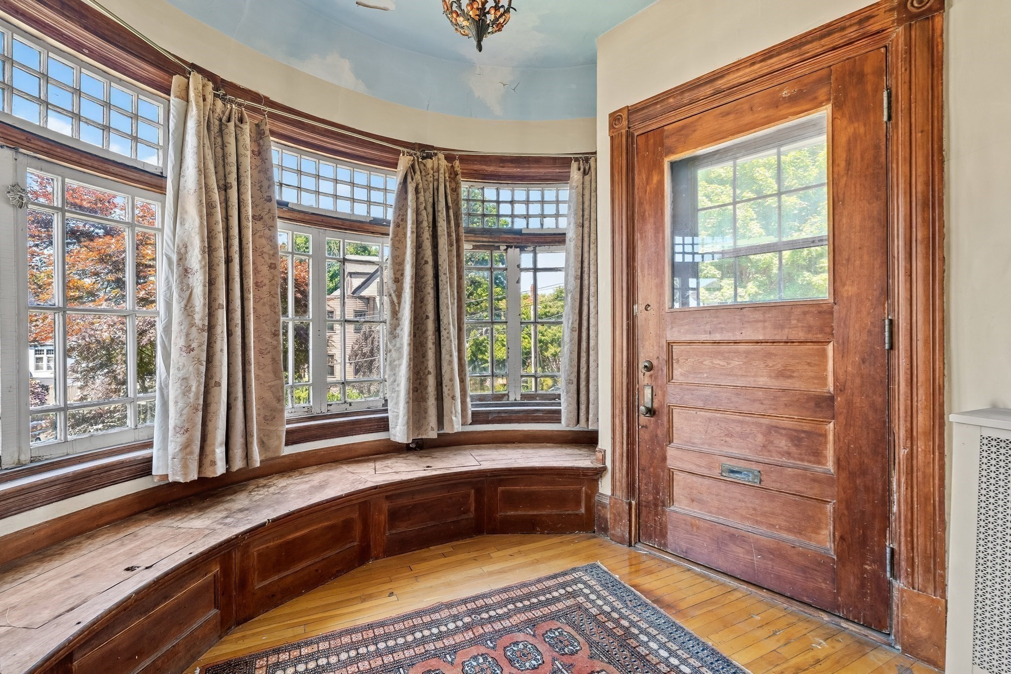 15 Fairfax St Property Photo 4