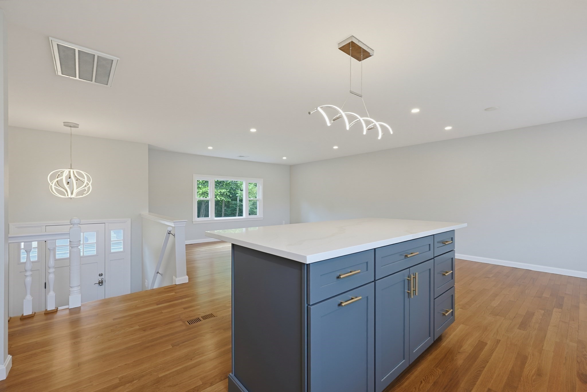 84 Scotland St Property Photo 13