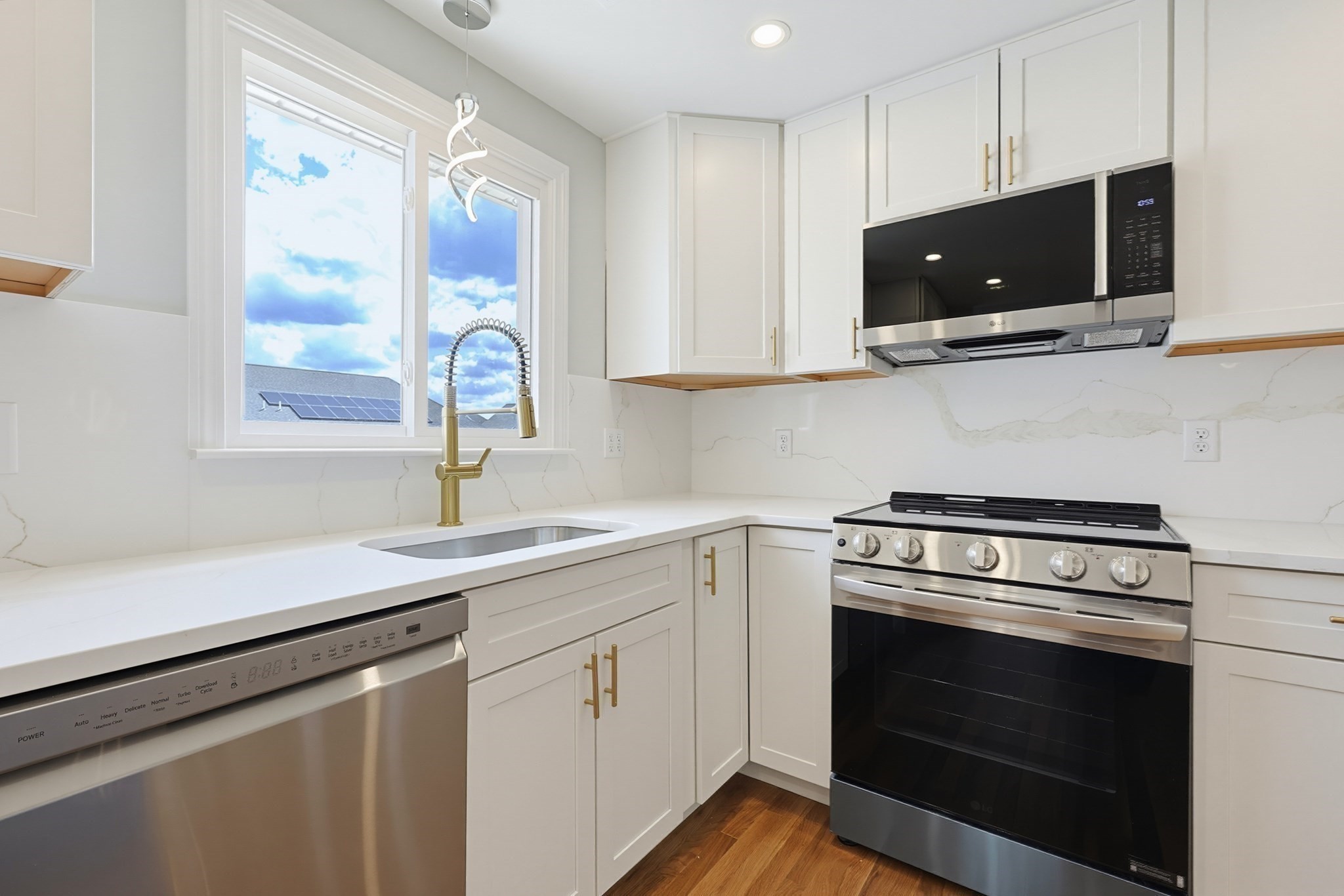 84 Scotland St Property Photo 15