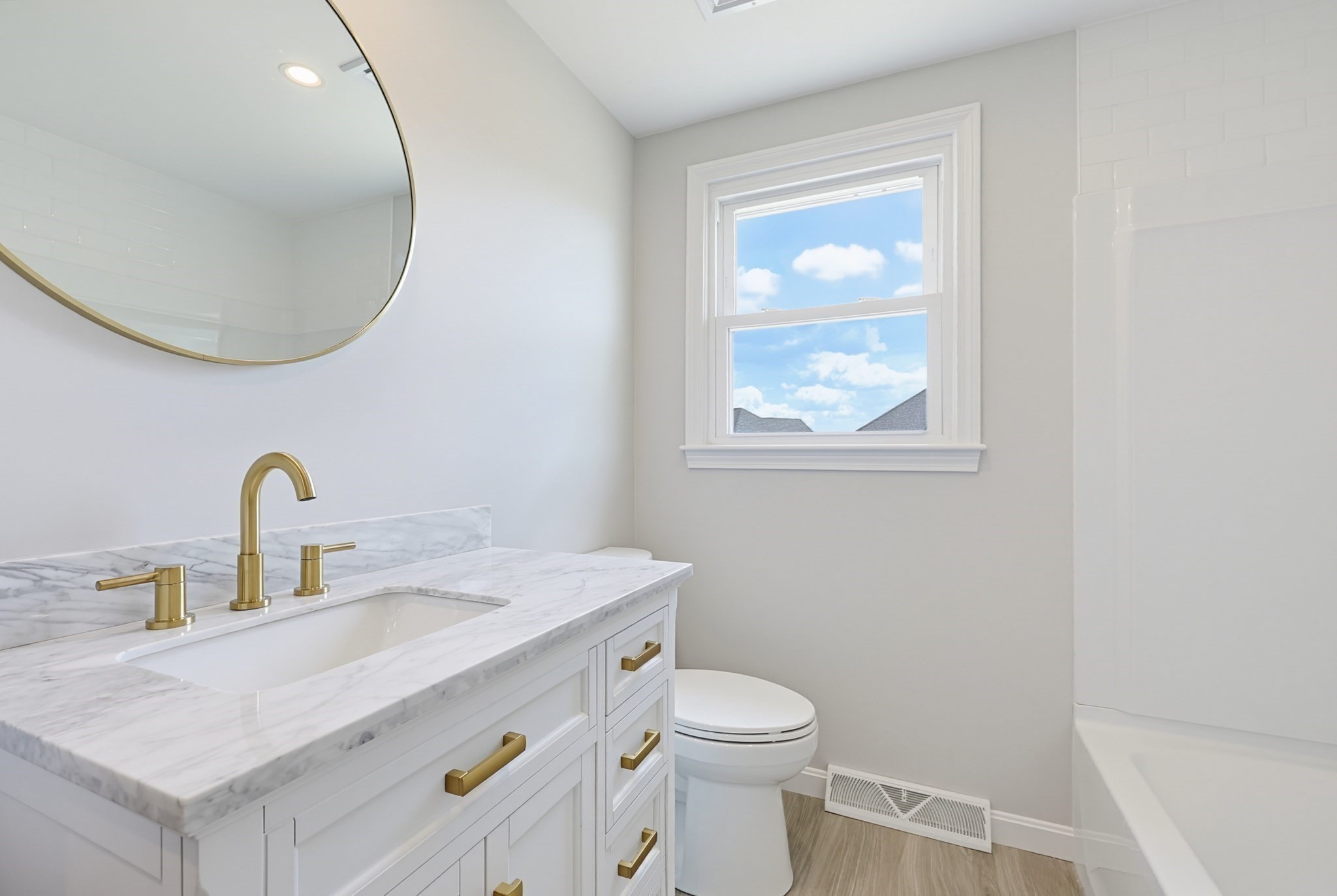 84 Scotland St Property Photo 23