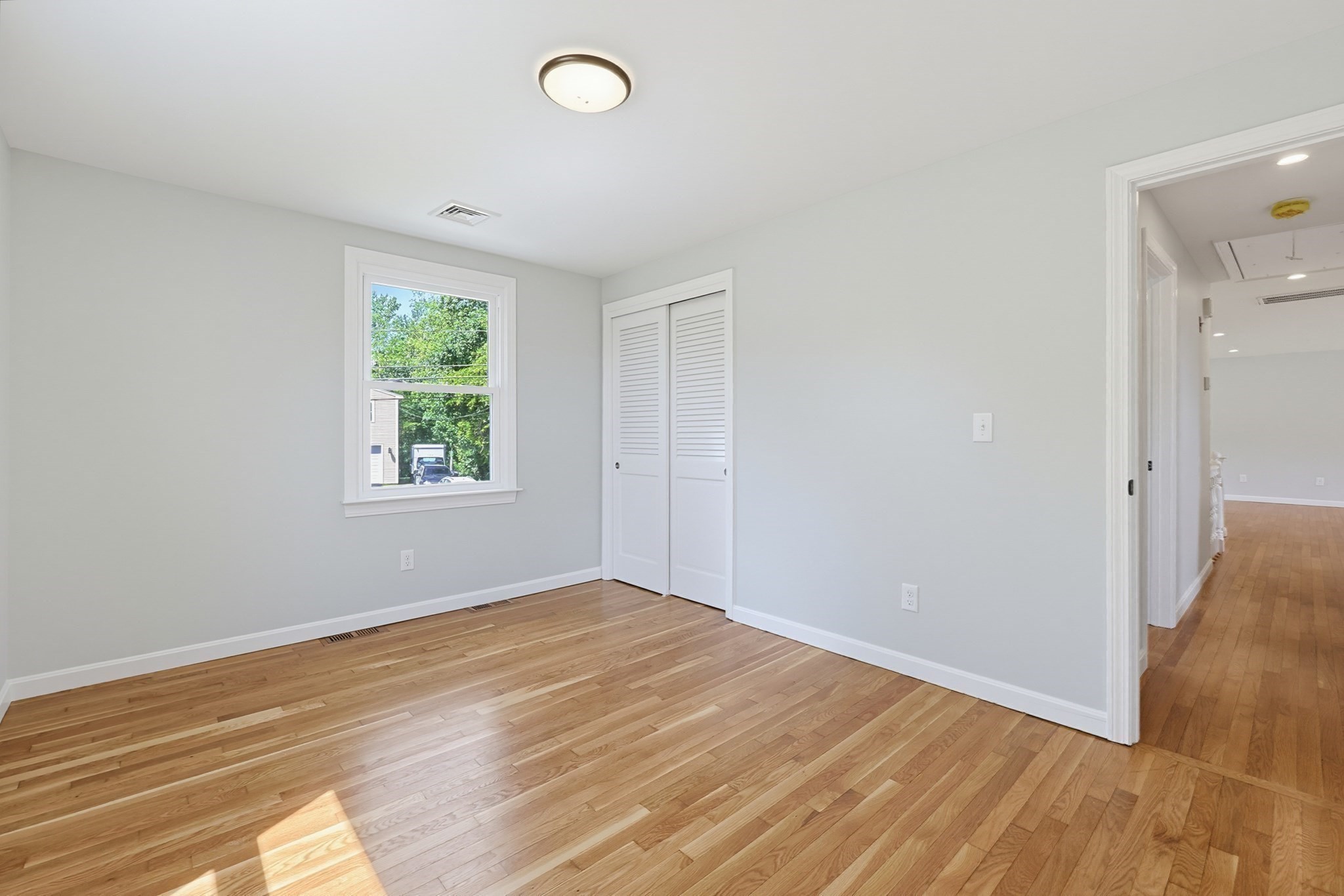 84 Scotland St Property Photo 29
