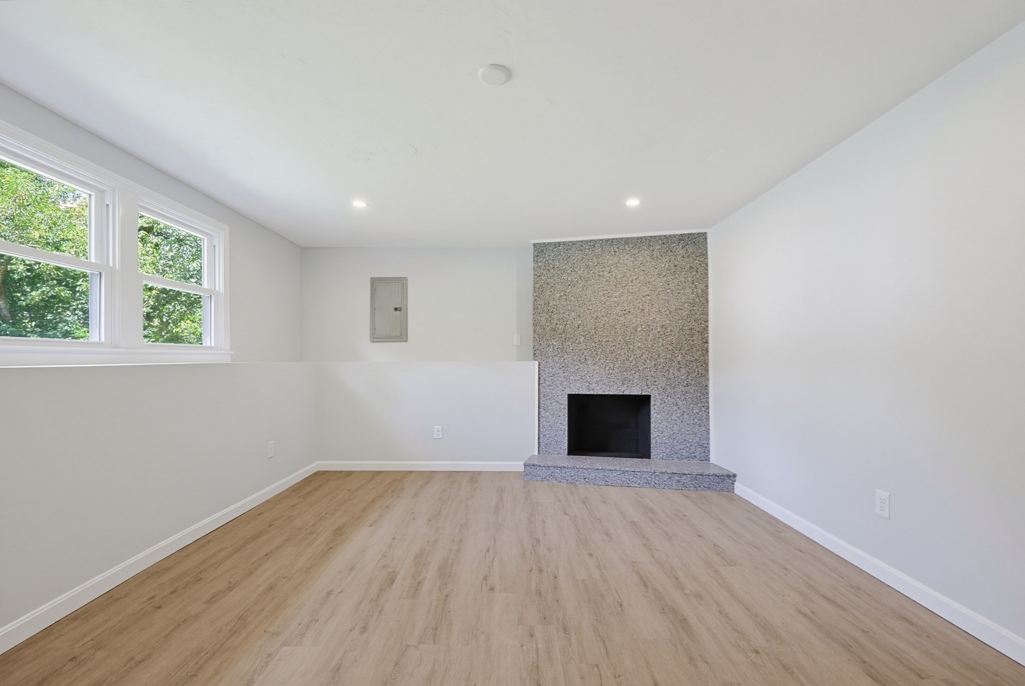 84 Scotland St Property Photo 34