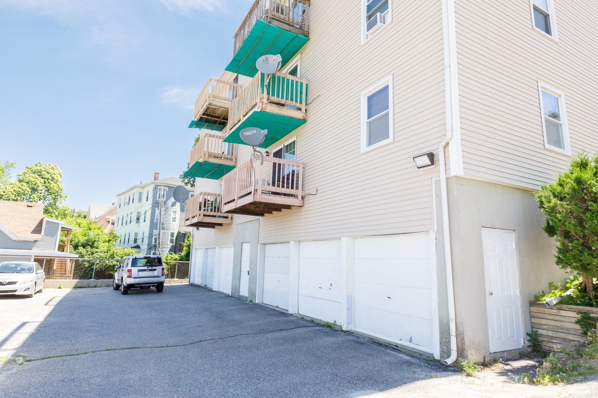 170 Perry Ave # 3a Property Photo 15