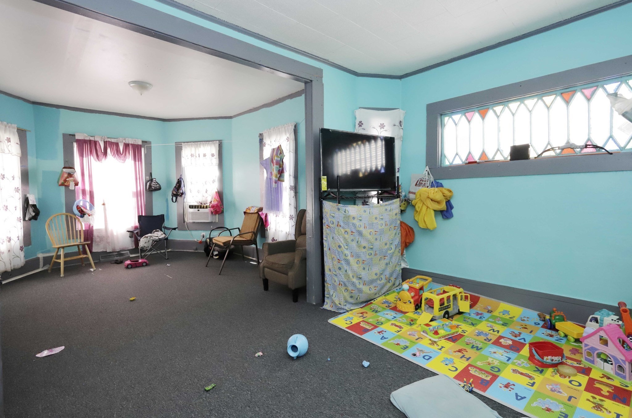 178 Ashley Blvd Property Photo 6