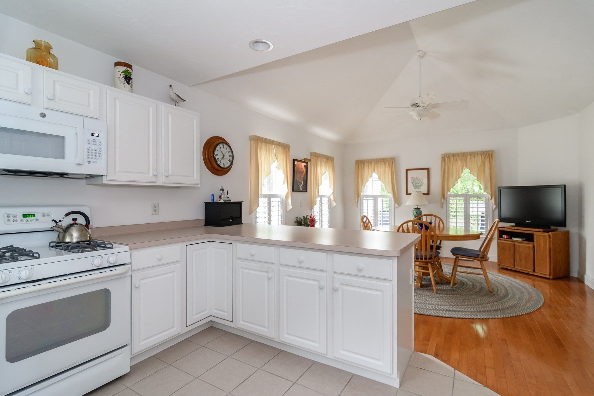 6 Hollyhock Knoll Ct # 115 Property Photo 11