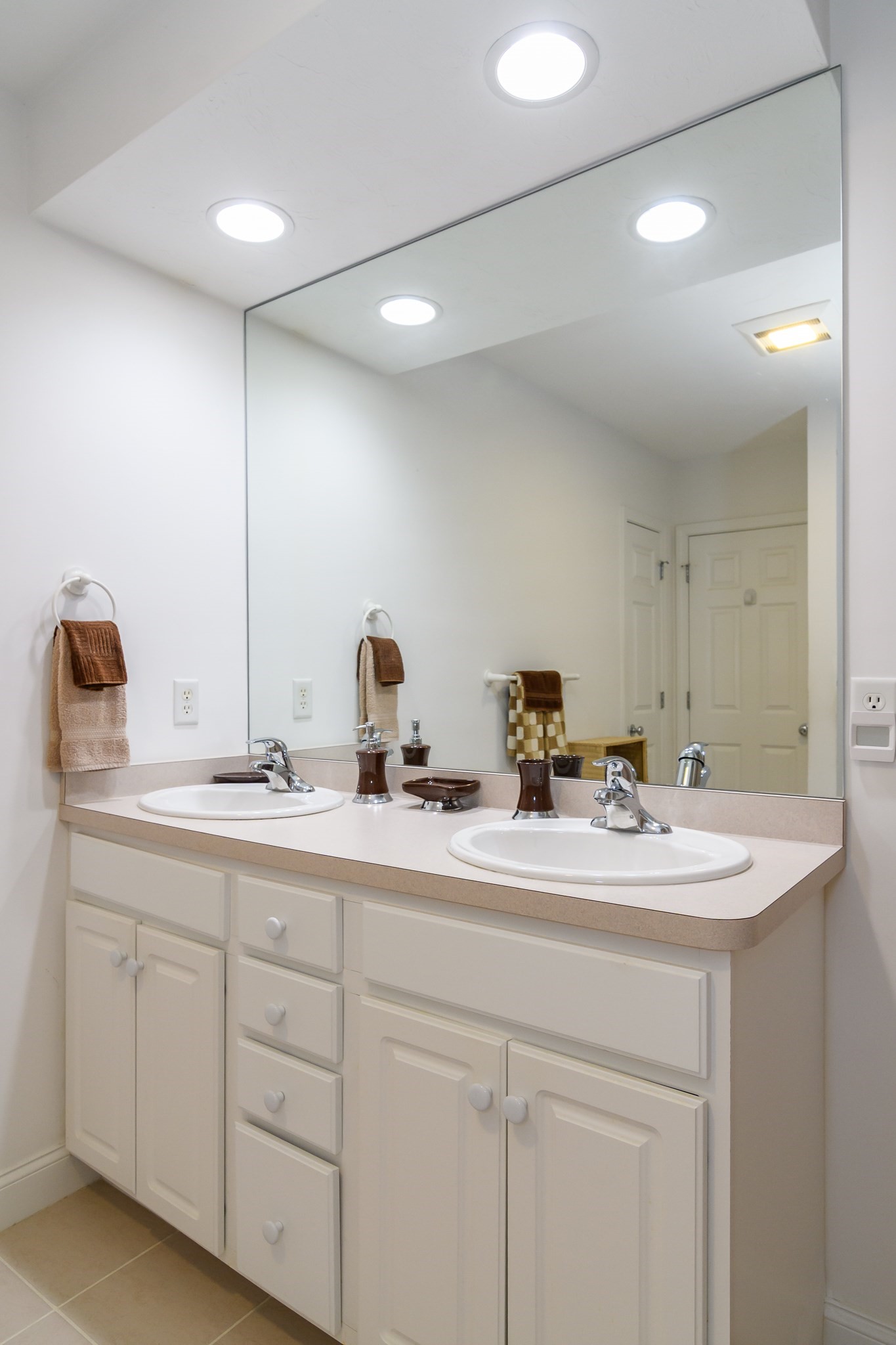 6 Hollyhock Knoll Ct # 115 Property Photo 15