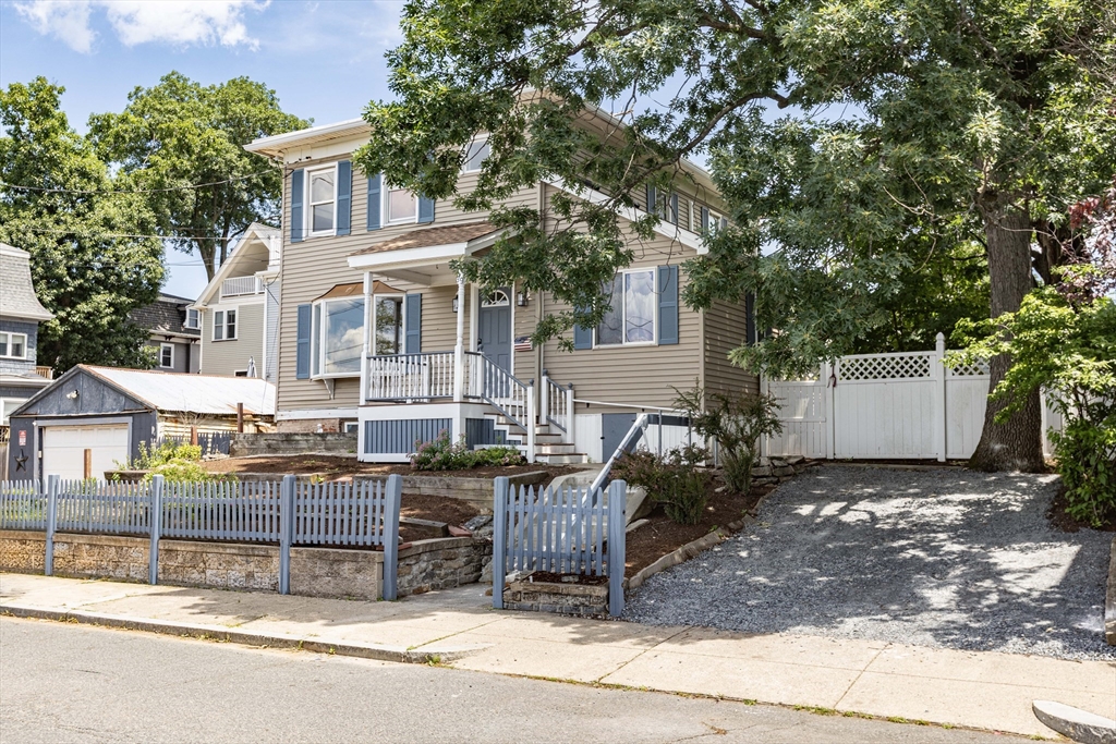 39 Lawley Street