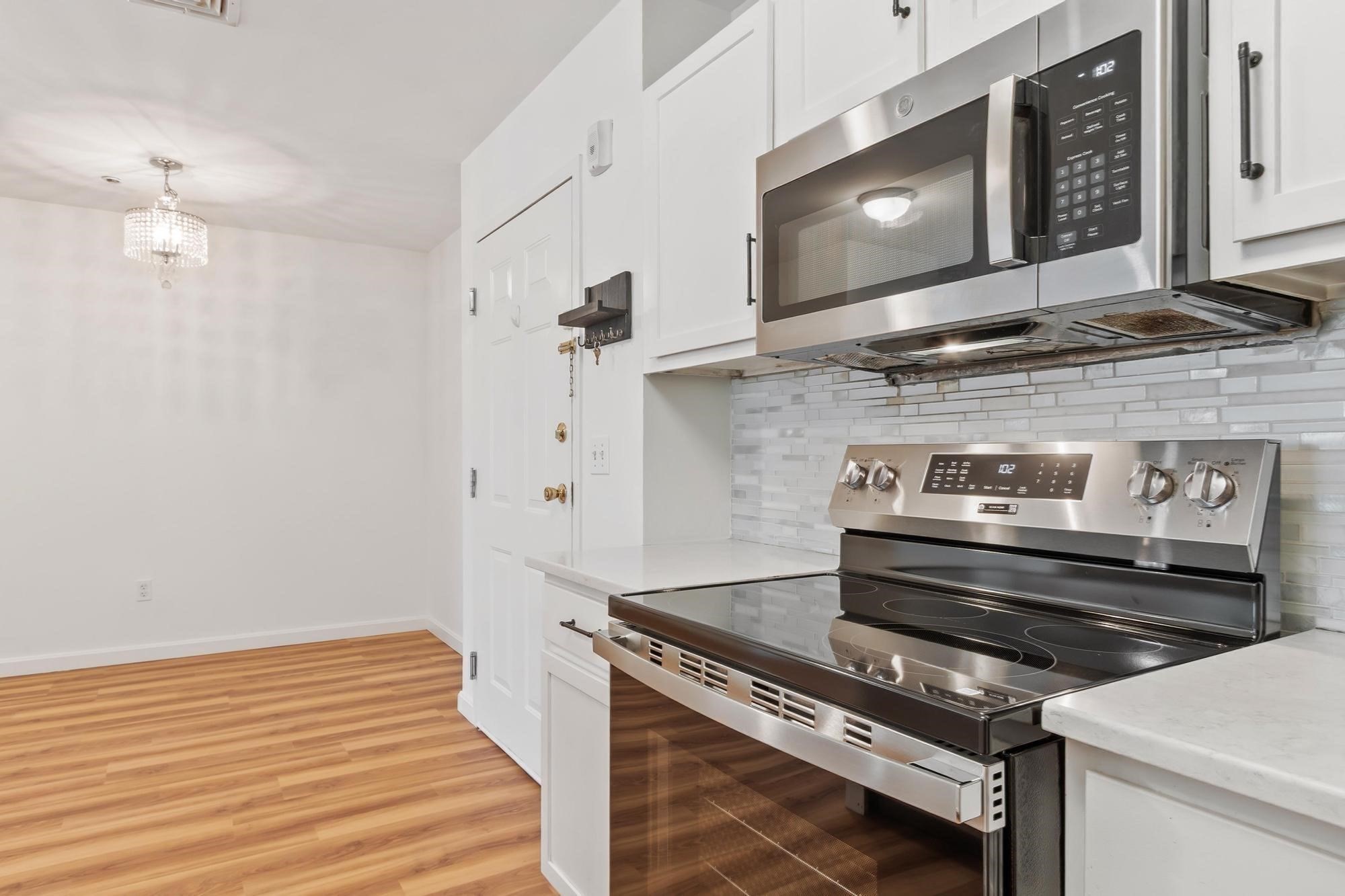 75 Walnut St # 302 Property Photo 9