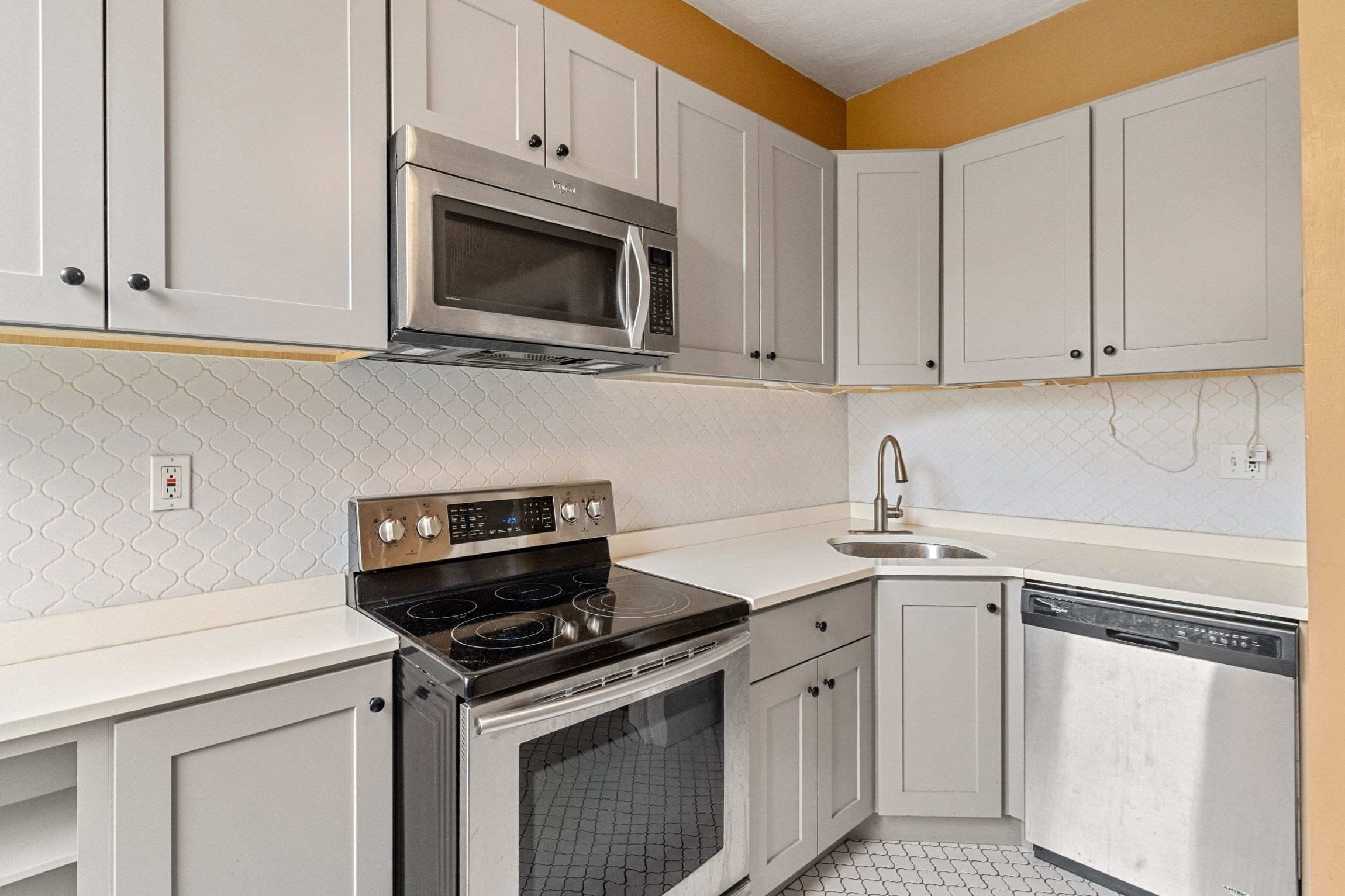 259 Beacon Street # 32 Property Photo 1