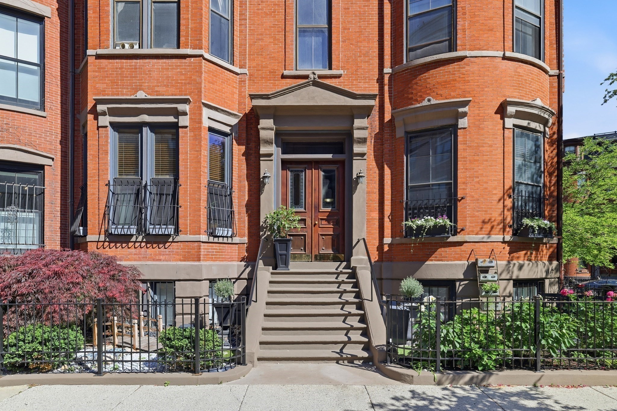 312 Columbus Ave # 4 Property Photo 1