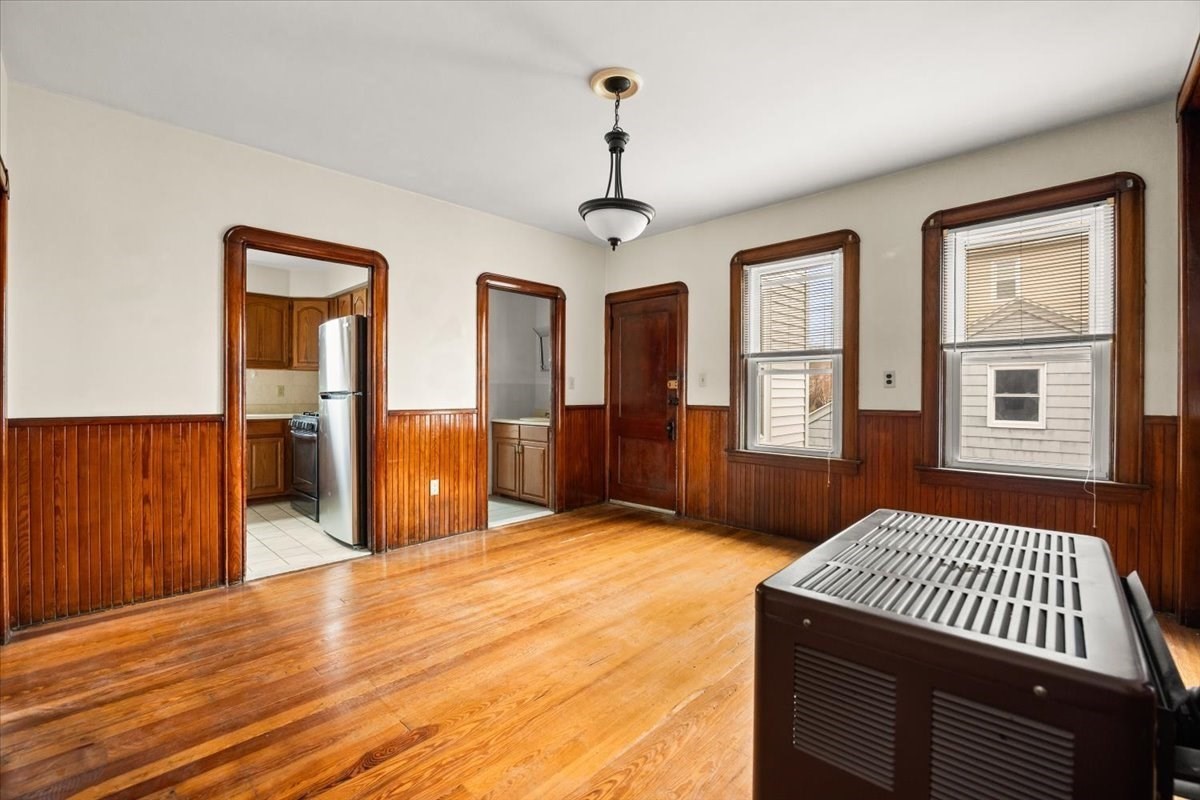 576 Slade St # 2 Property Photo 11