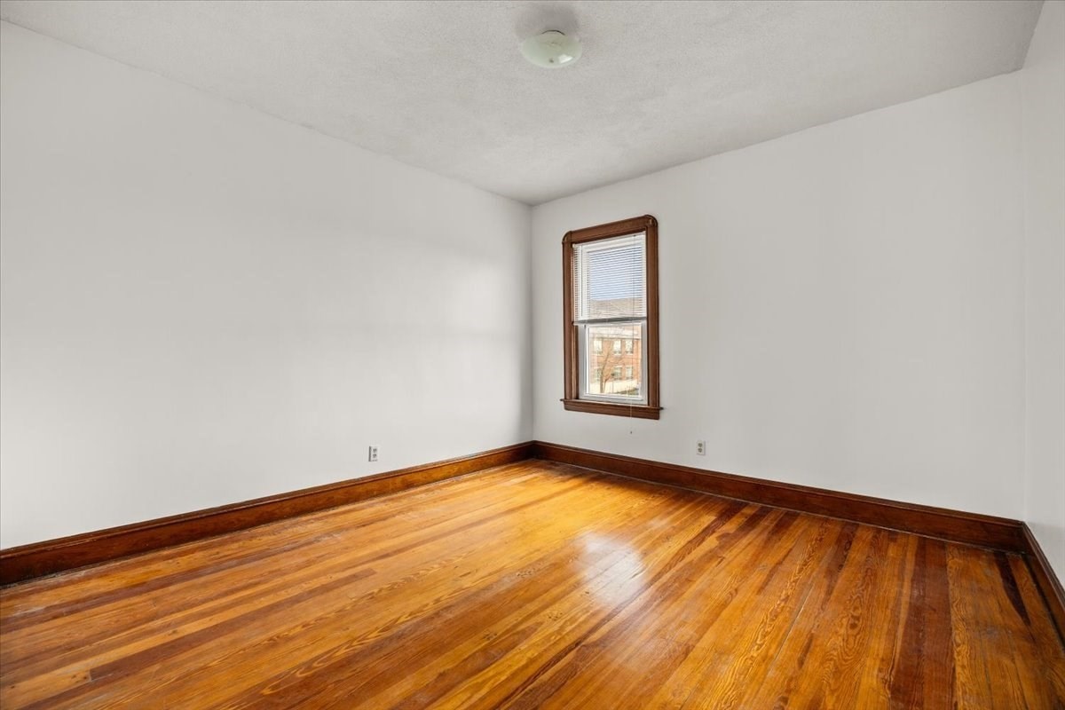 576 Slade St # 2 Property Photo 16