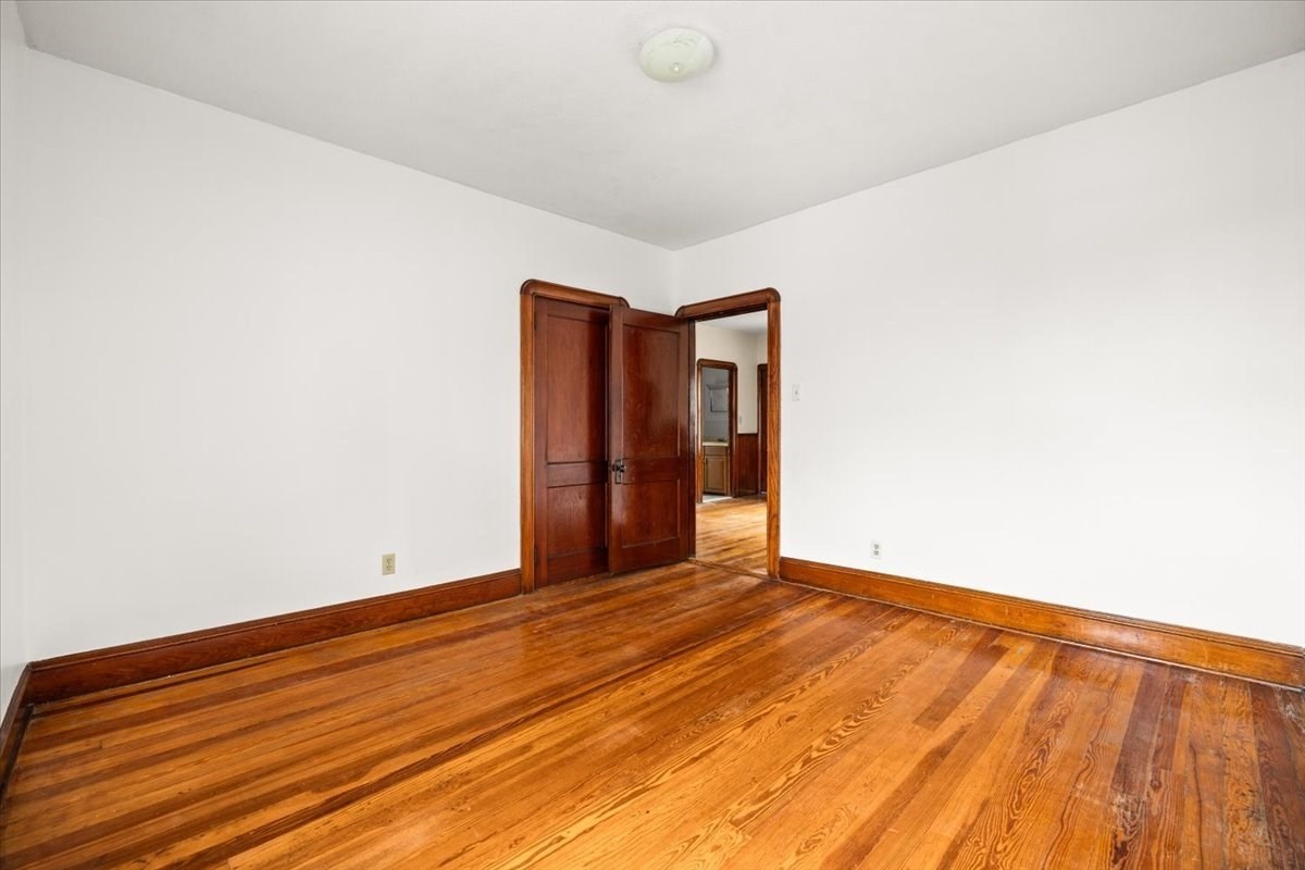 576 Slade St # 2 Property Photo 17