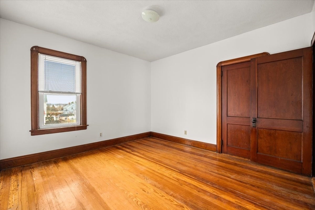 576 Slade St # 2 Property Photo 18