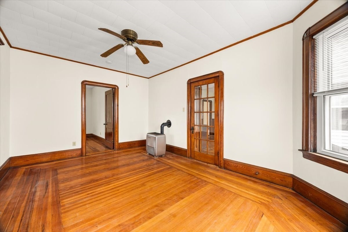 576 Slade St # 2 Property Photo 22