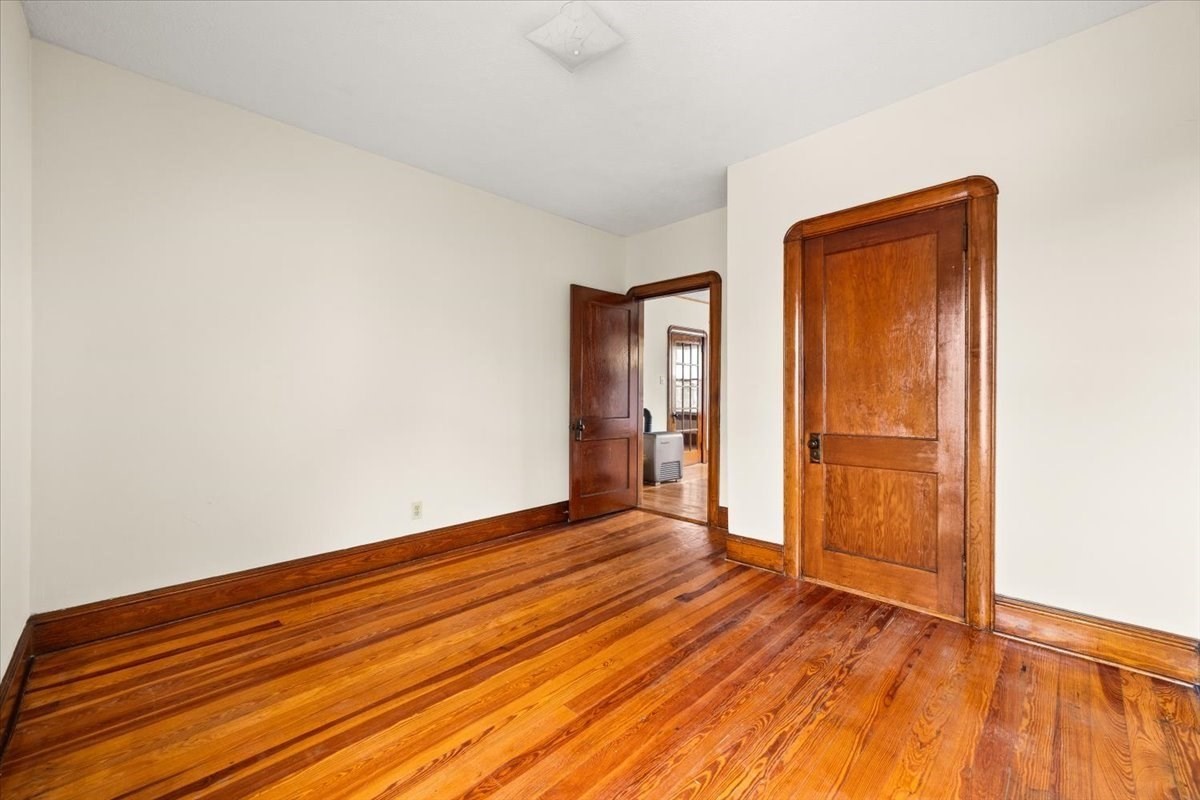 576 Slade St # 2 Property Photo 26