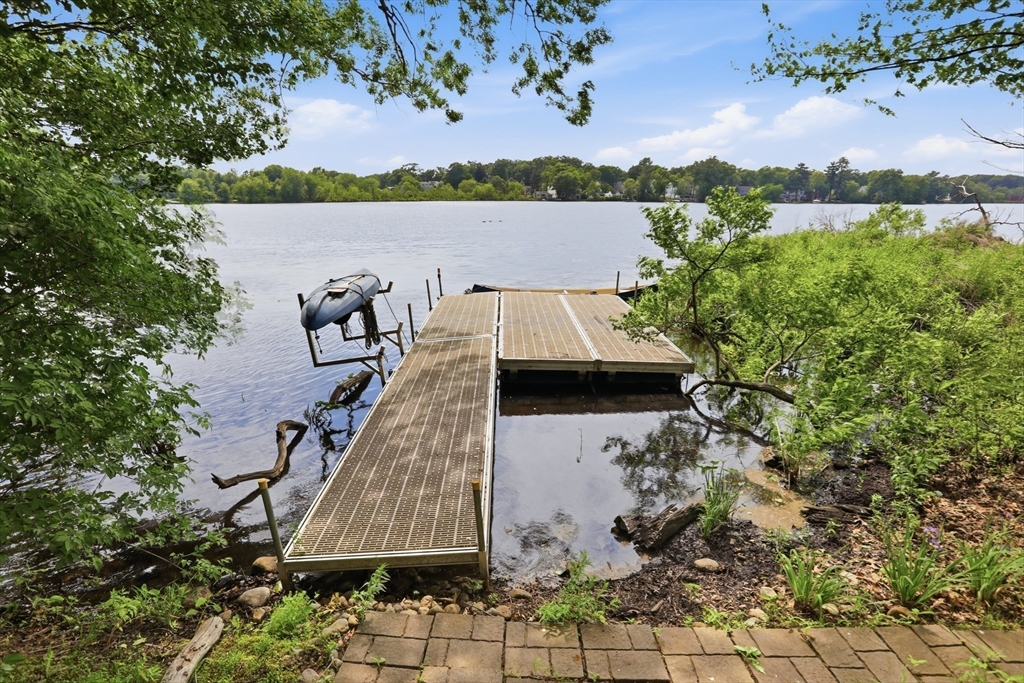 23 Shore Rd Property Photo 7