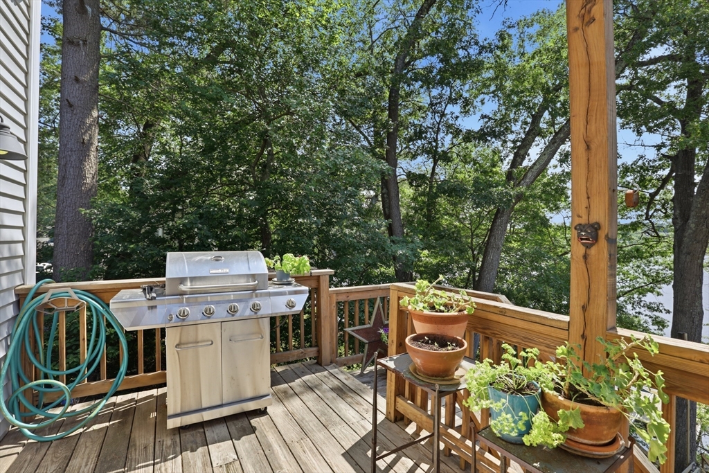 23 Shore Rd Property Photo 18