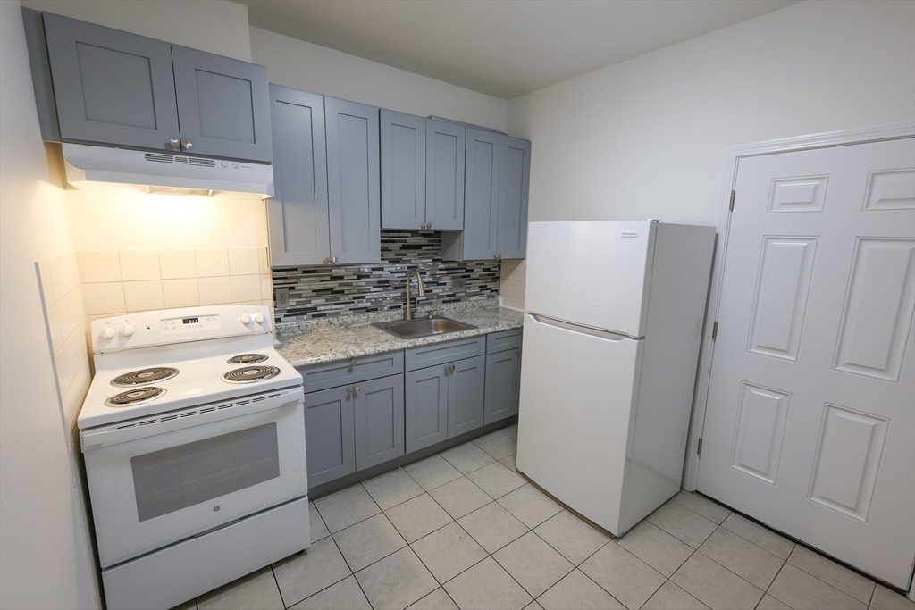 127 Intervale Street # 3 Property Photo 1