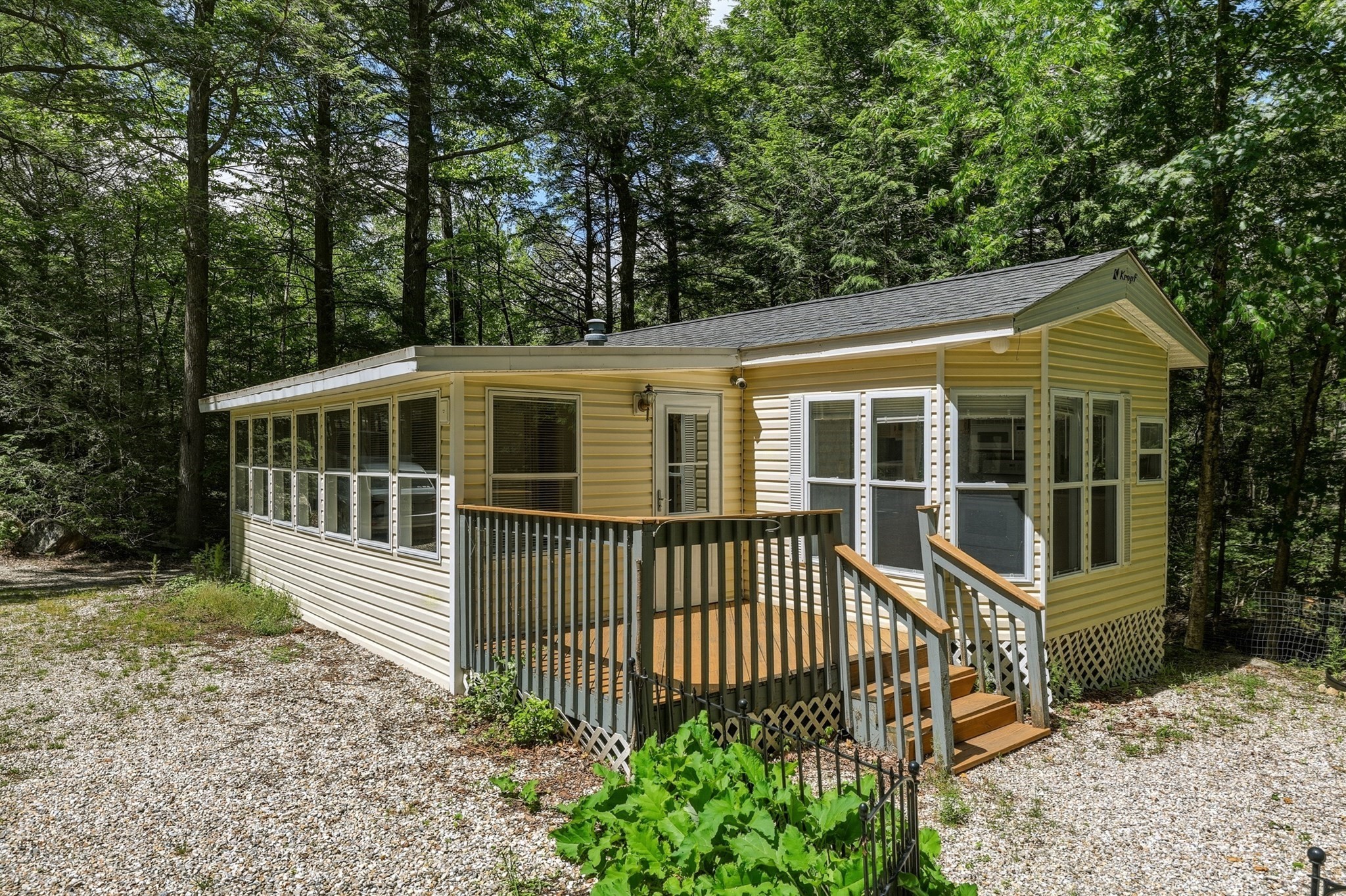 759 North Main Road # 12 Property Photo 1