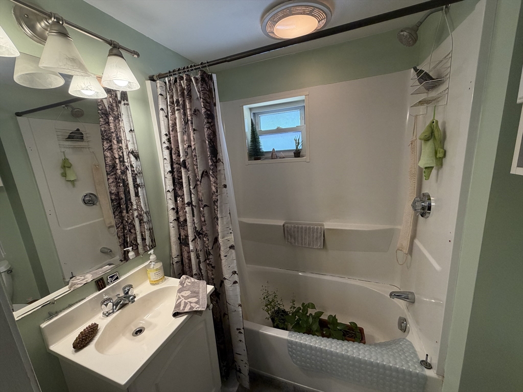63 Cottage Lane Property Photo 14