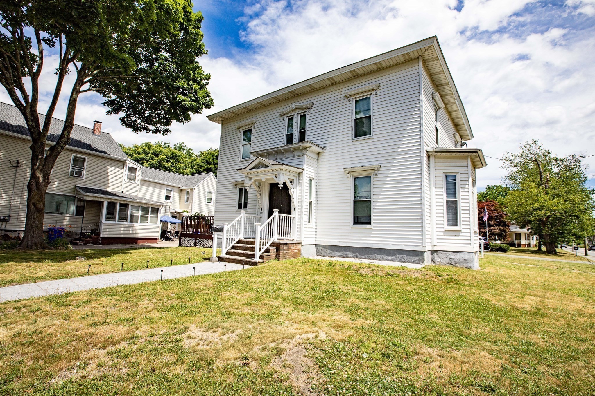 1 Spring St Property Photo 2