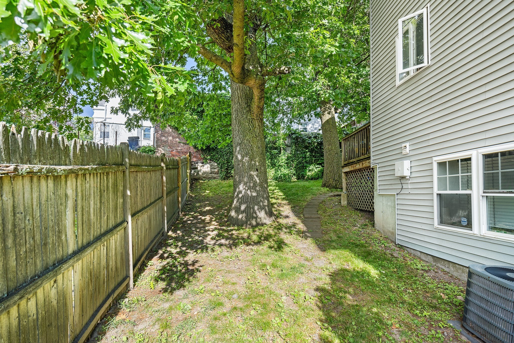 18 Sargent St # B Property Photo 6