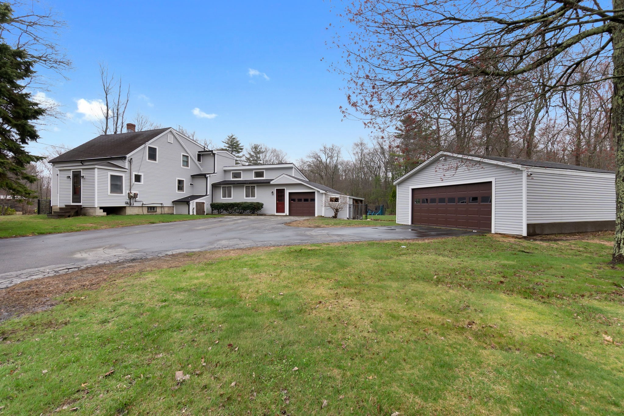 54 Rabbit Rd Property Photo 2