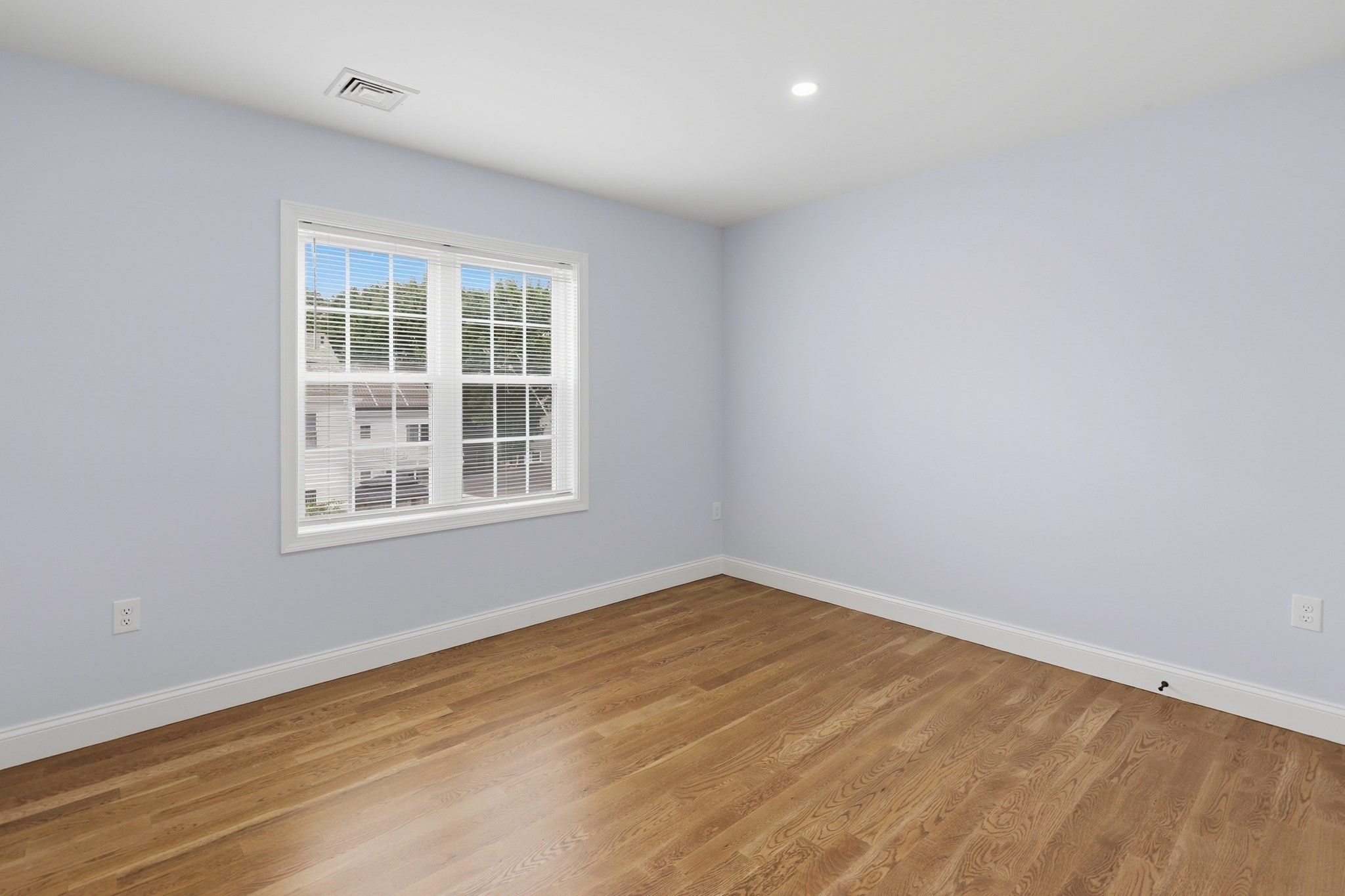 489 Spring Property Photo 13