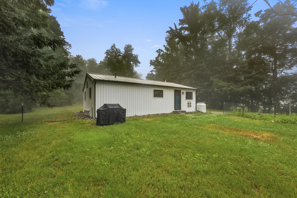 383 Huntington Rd Property Photo 38
