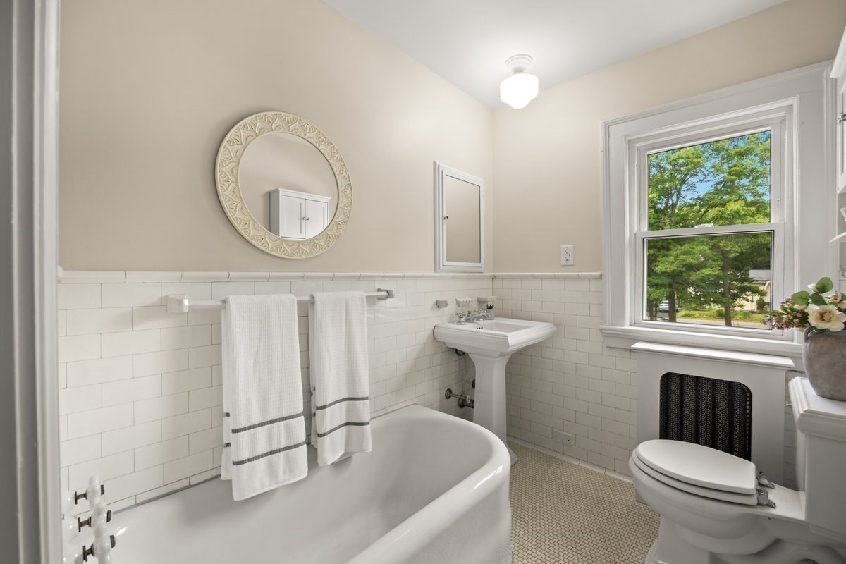 161 Moraine St Property Photo 36