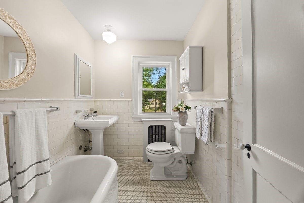161 Moraine St Property Photo 37