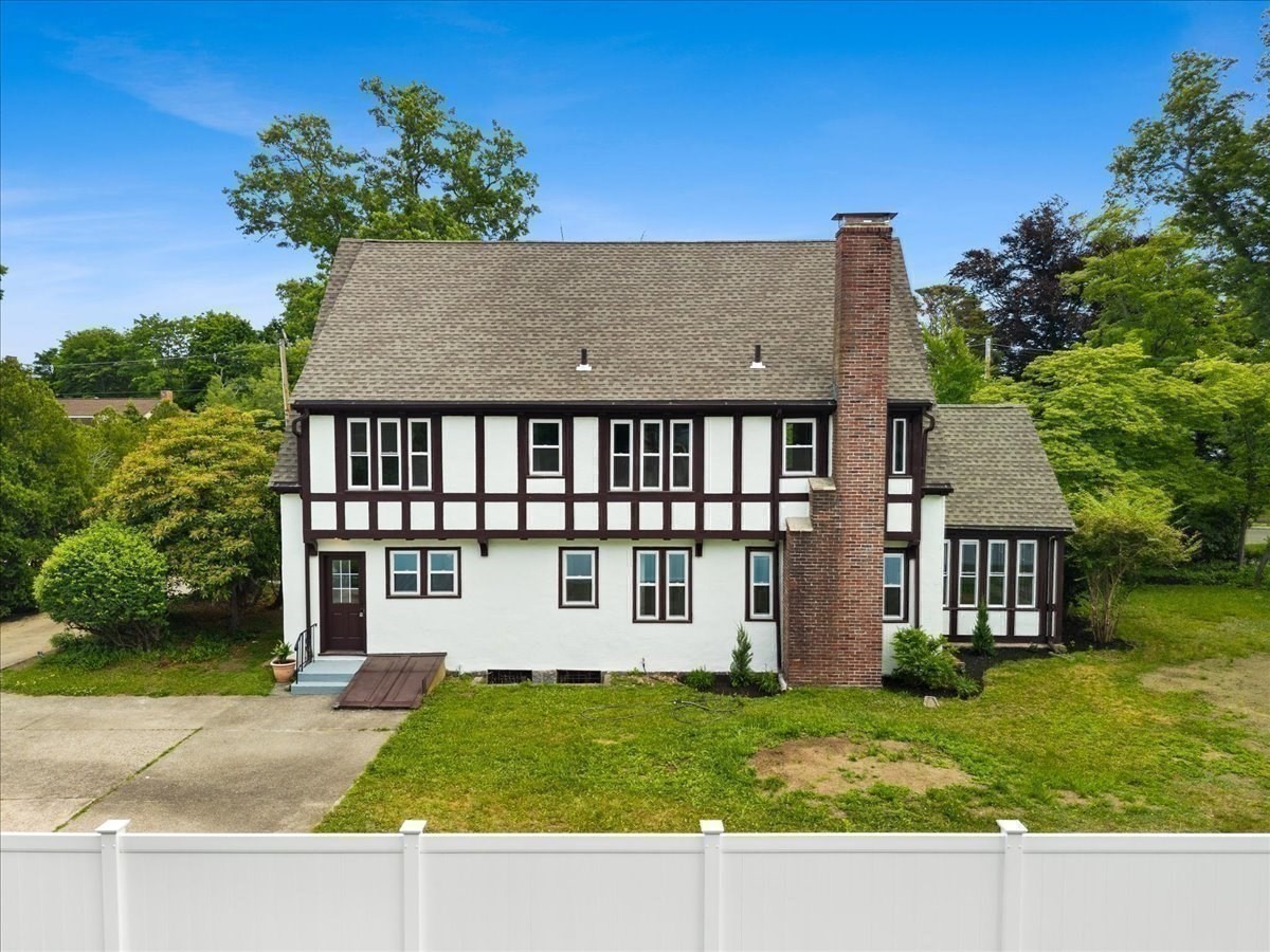 161 Moraine St Property Photo 39