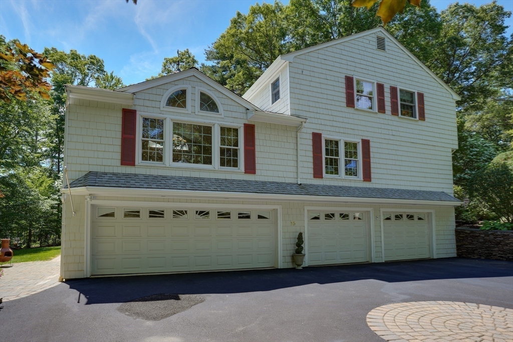 15 Carter Drive Property Photo 4
