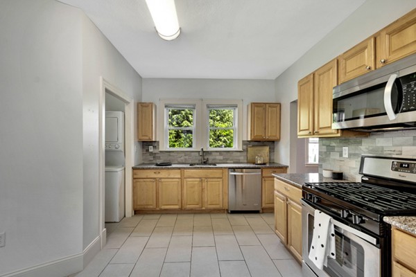 79 Flint # 2 Property Photo 16