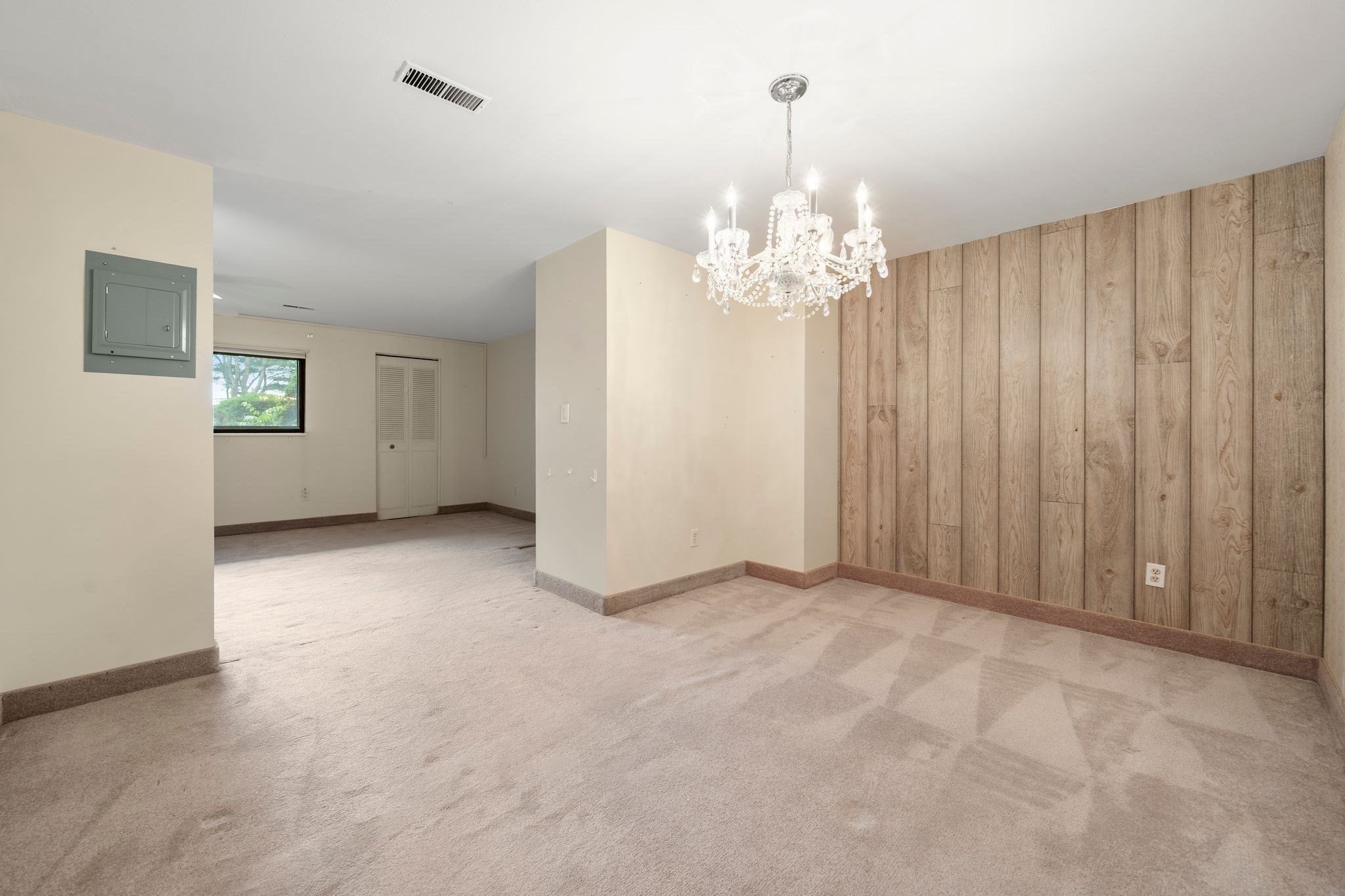 221 Oak # 12 Property Photo 6