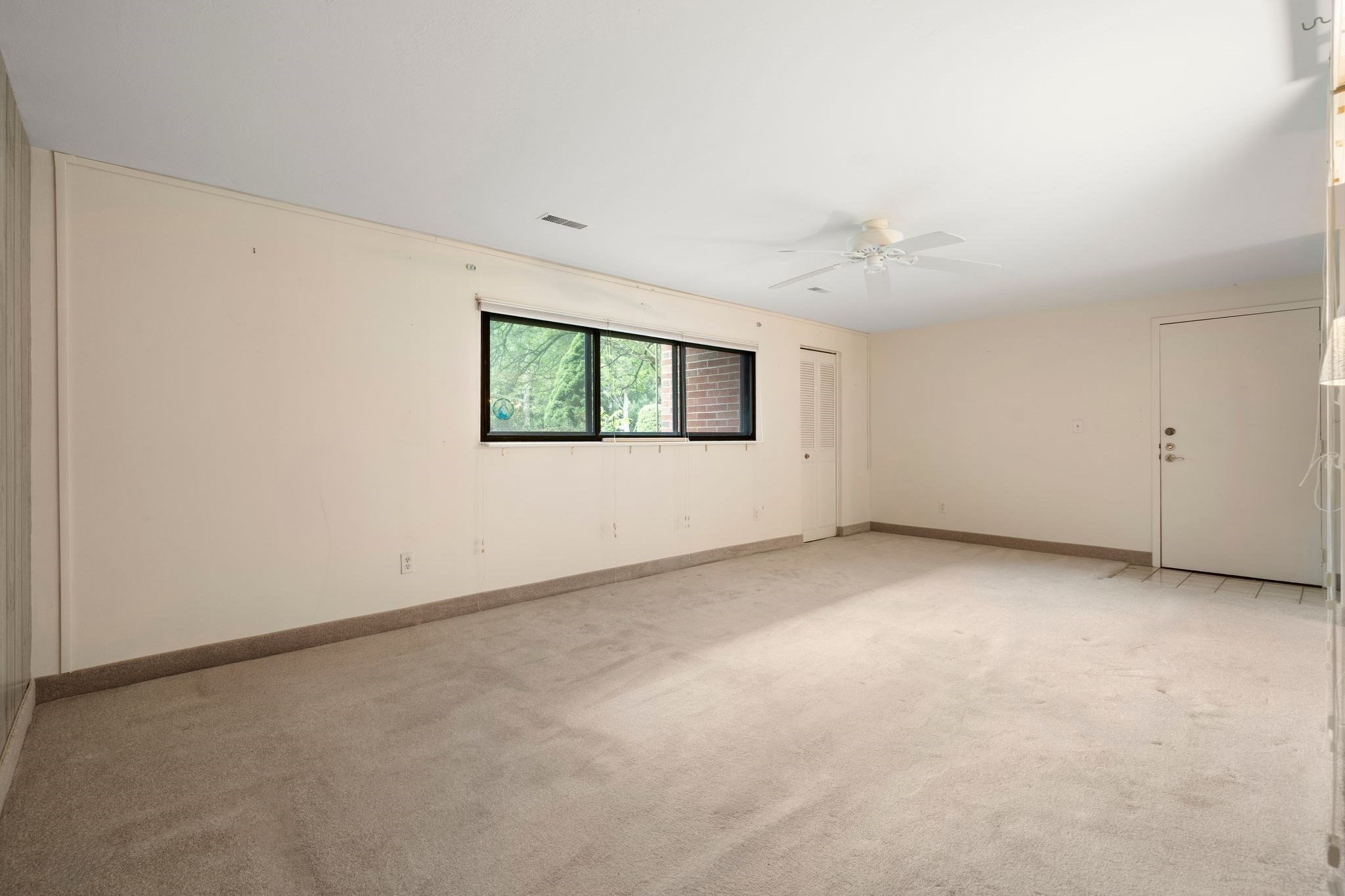221 Oak # 12 Property Photo 15