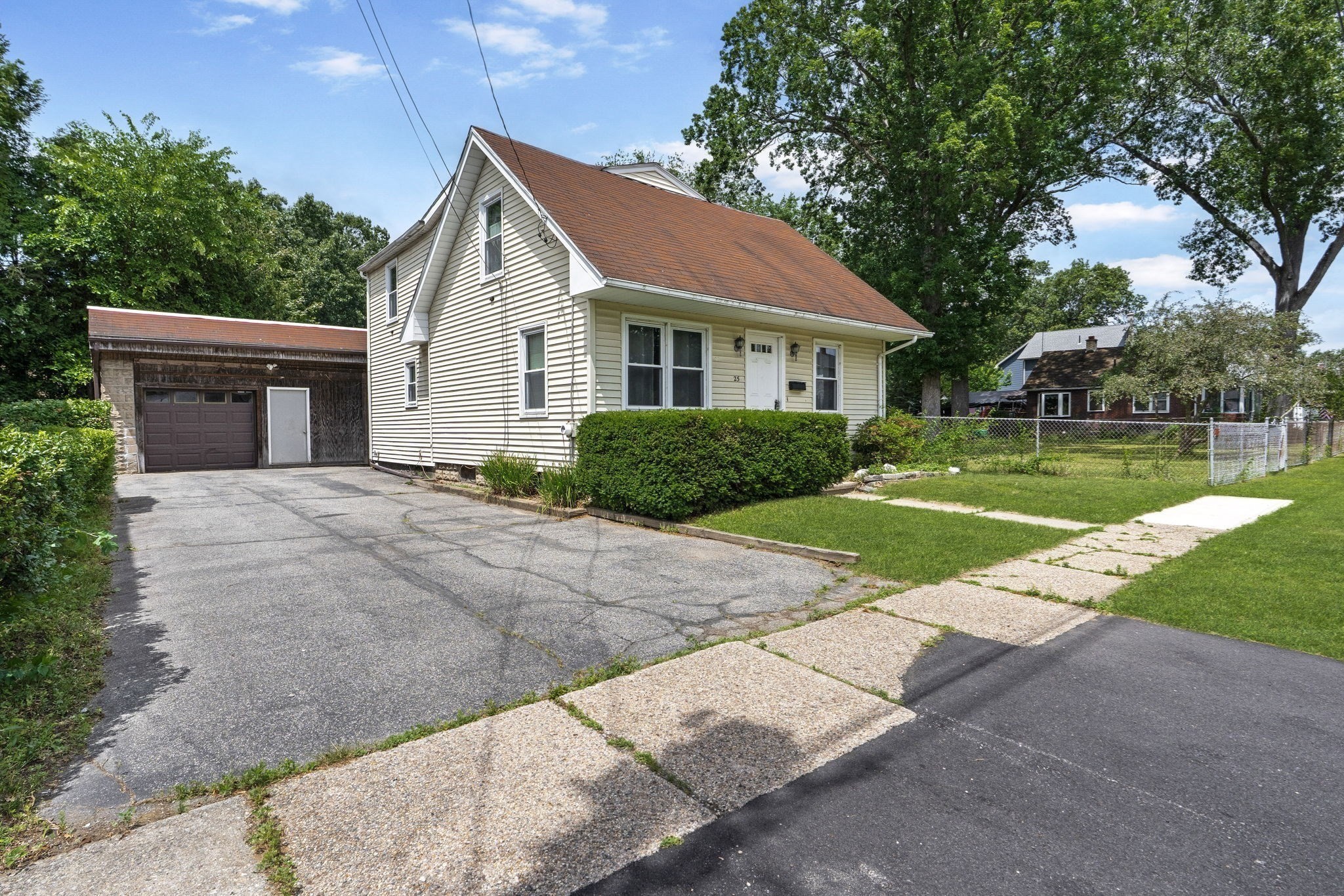 25 Prince Avenue Property Photo 1
