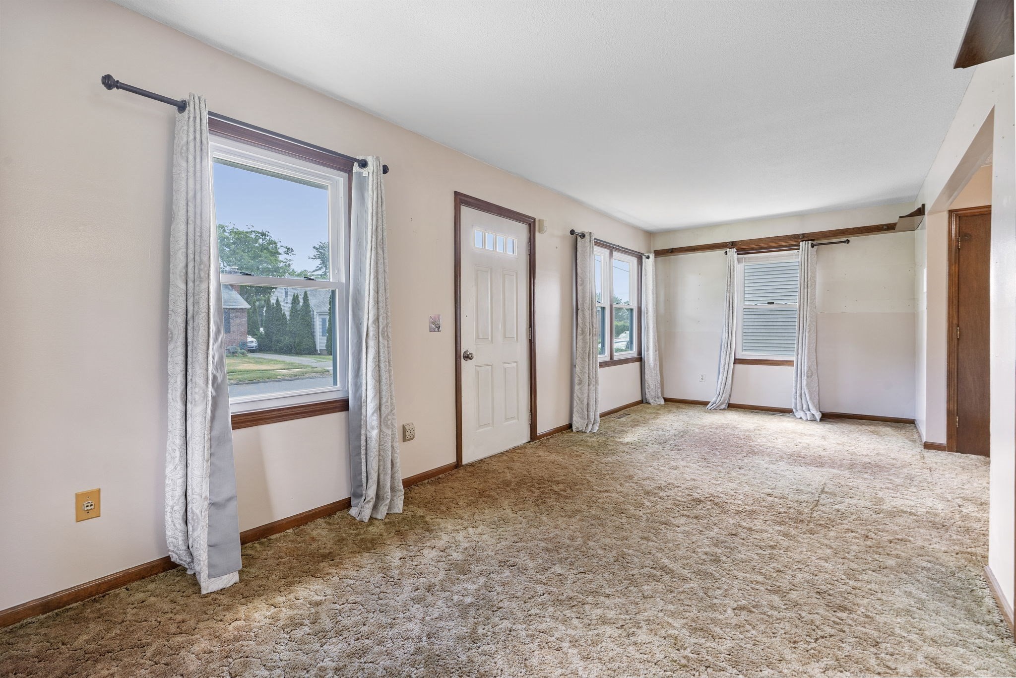 25 Prince Avenue Property Photo 8
