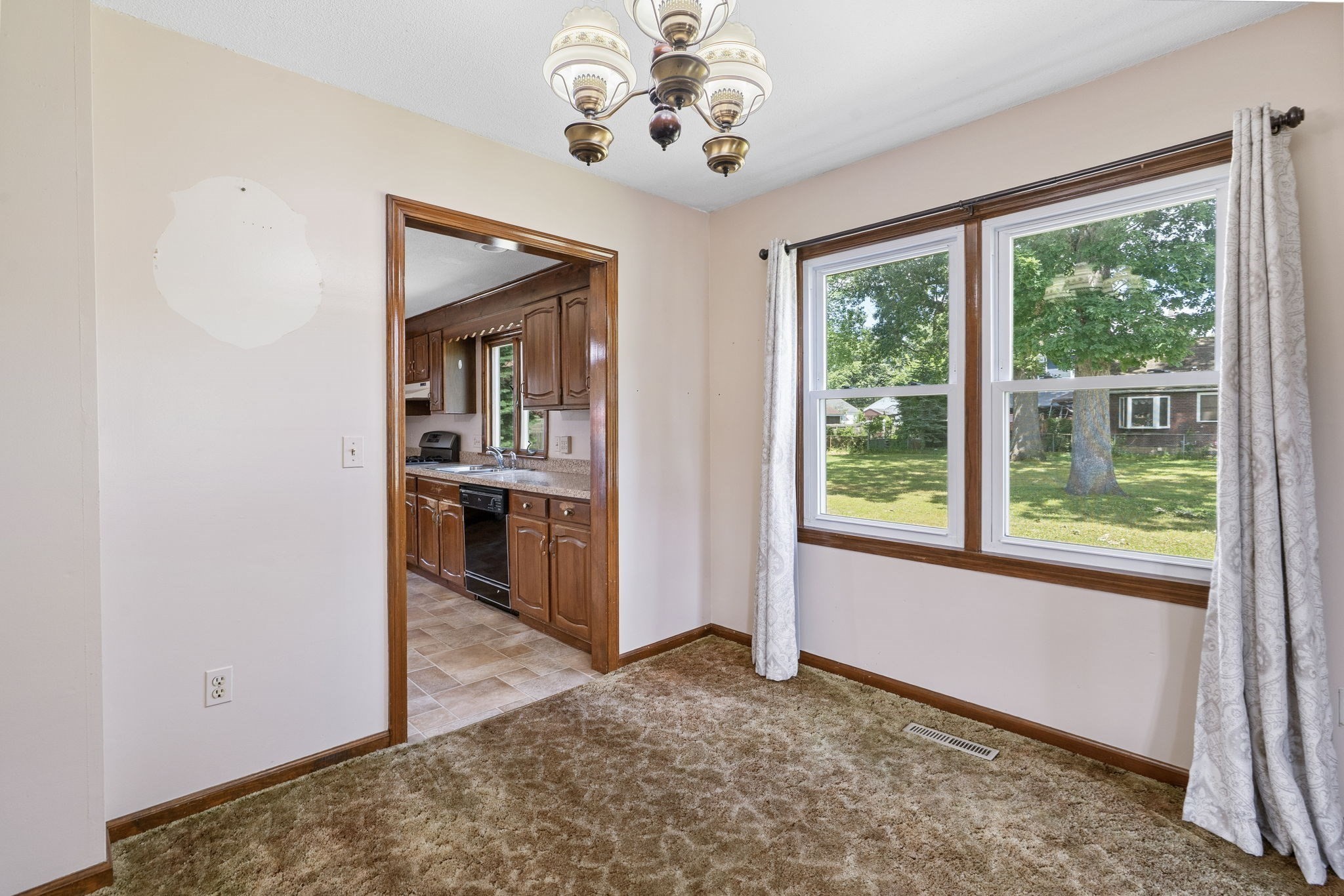 25 Prince Avenue Property Photo 12