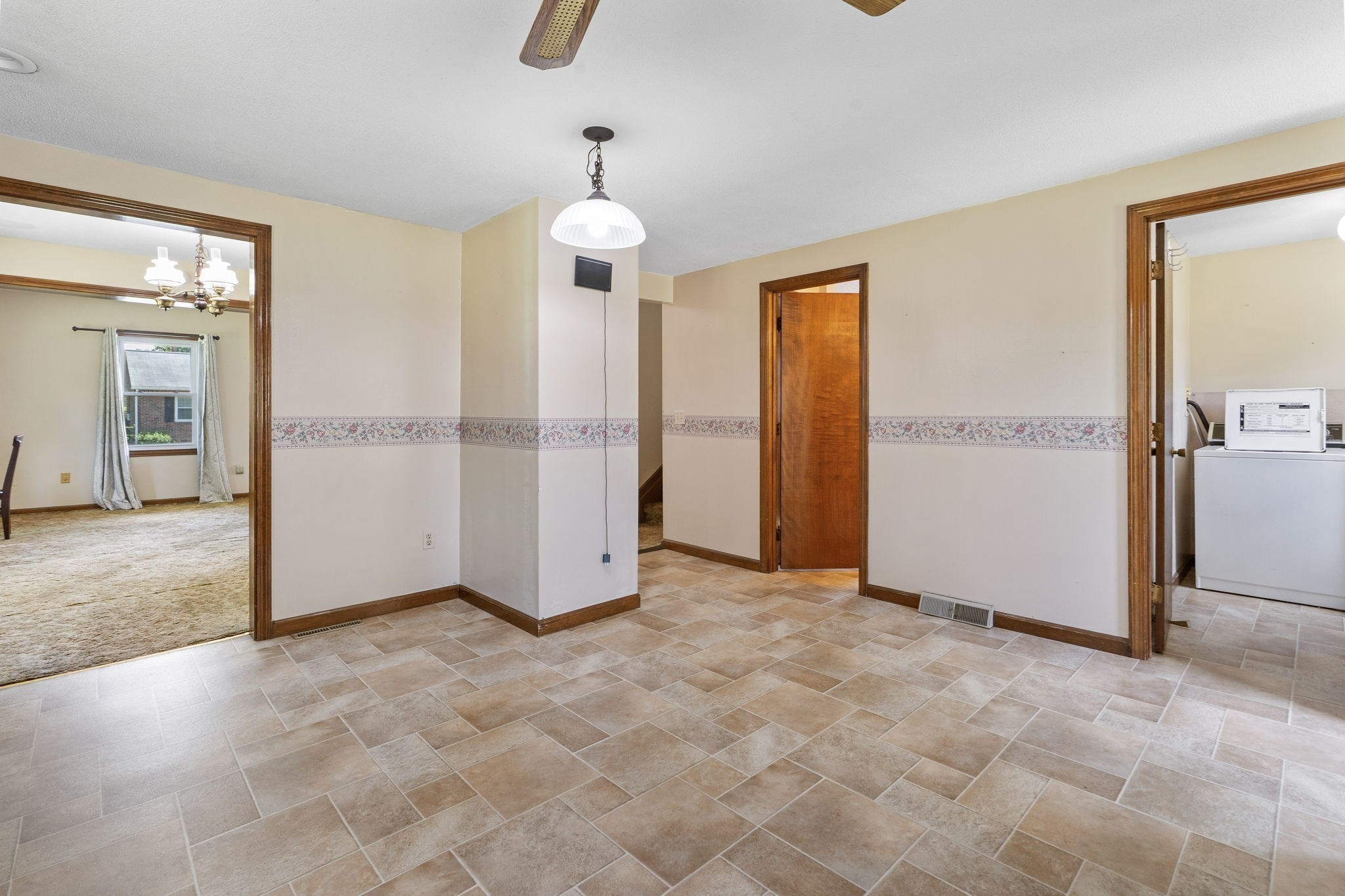 25 Prince Avenue Property Photo 17