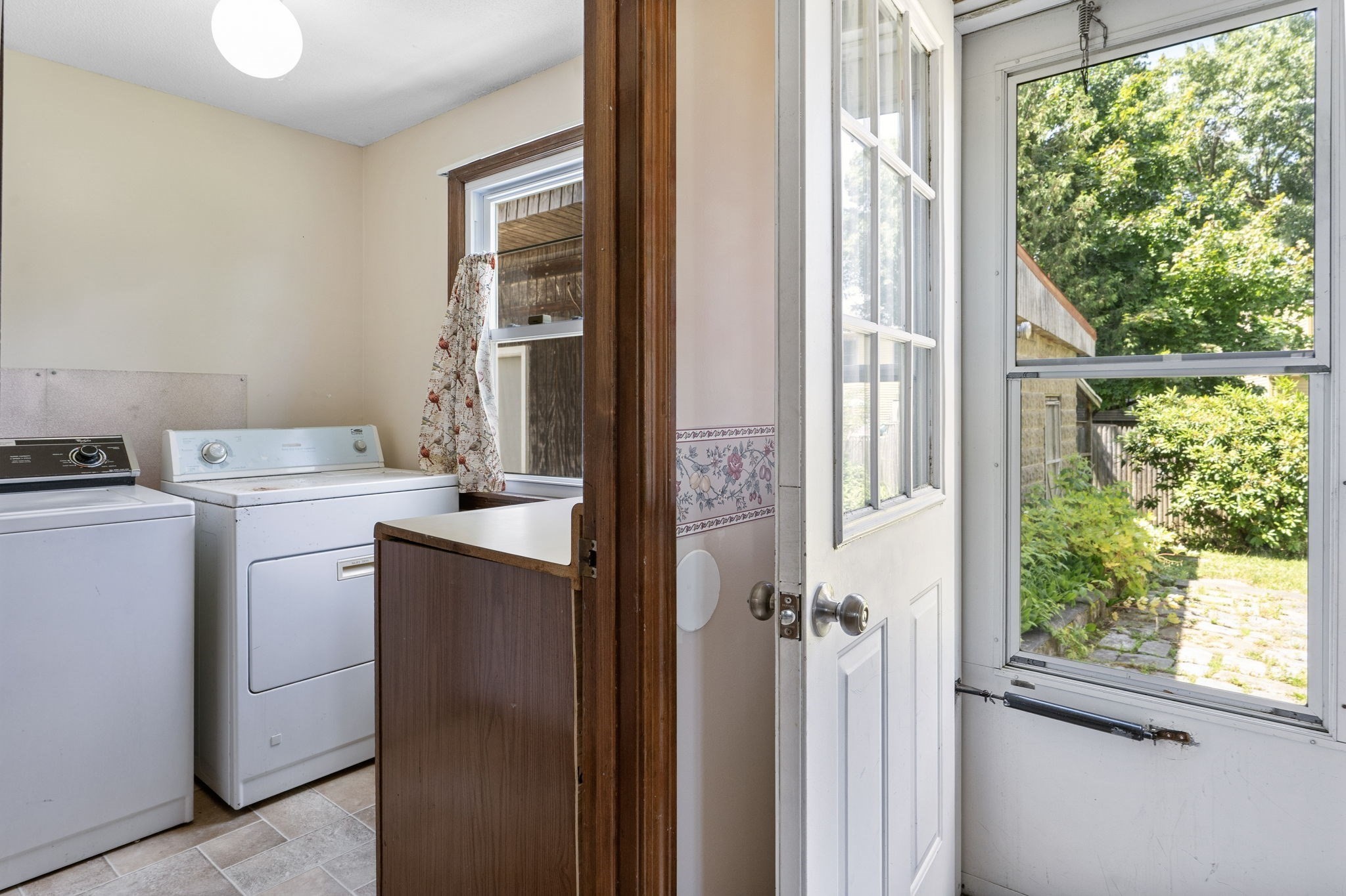 25 Prince Avenue Property Photo 18