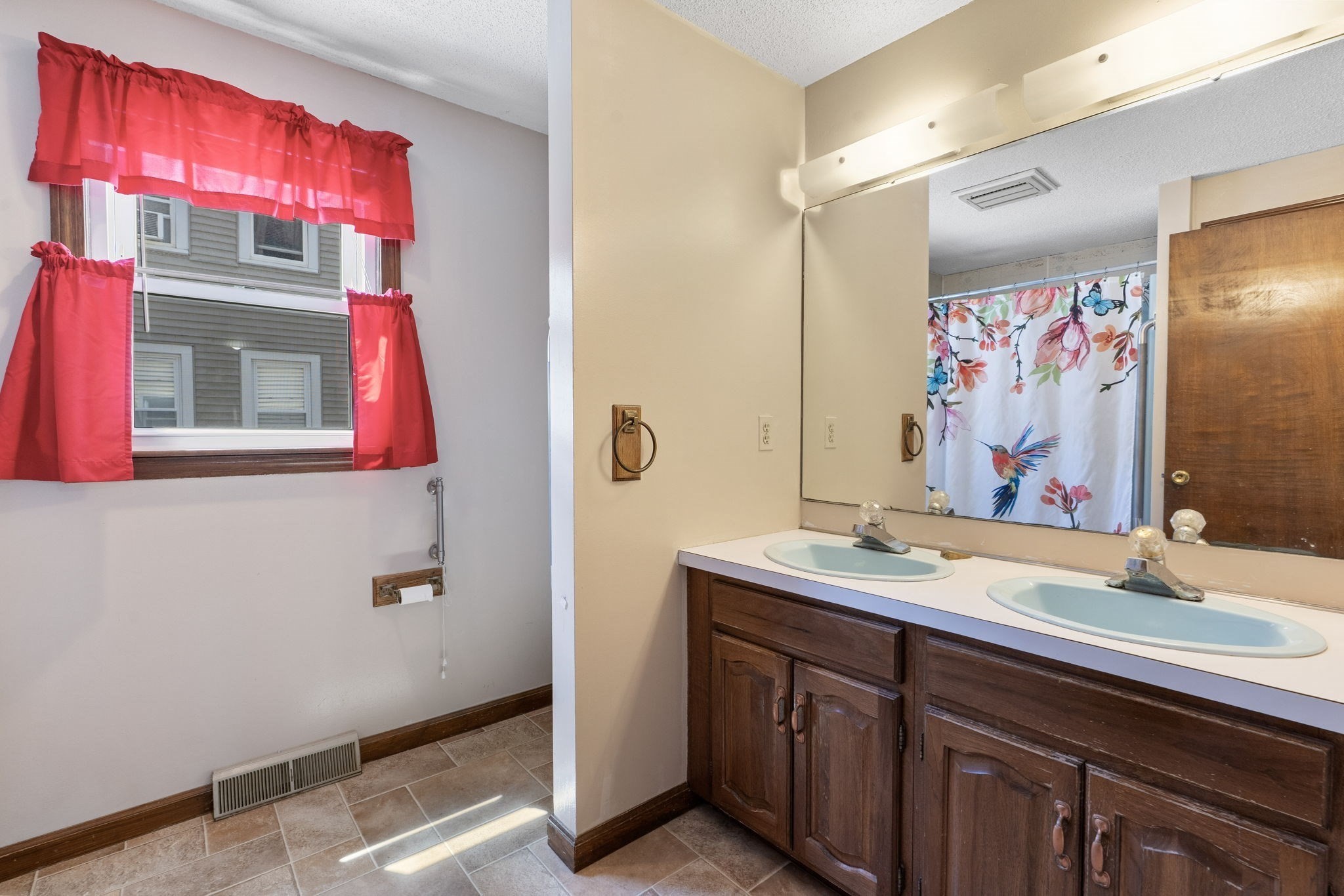 25 Prince Avenue Property Photo 20