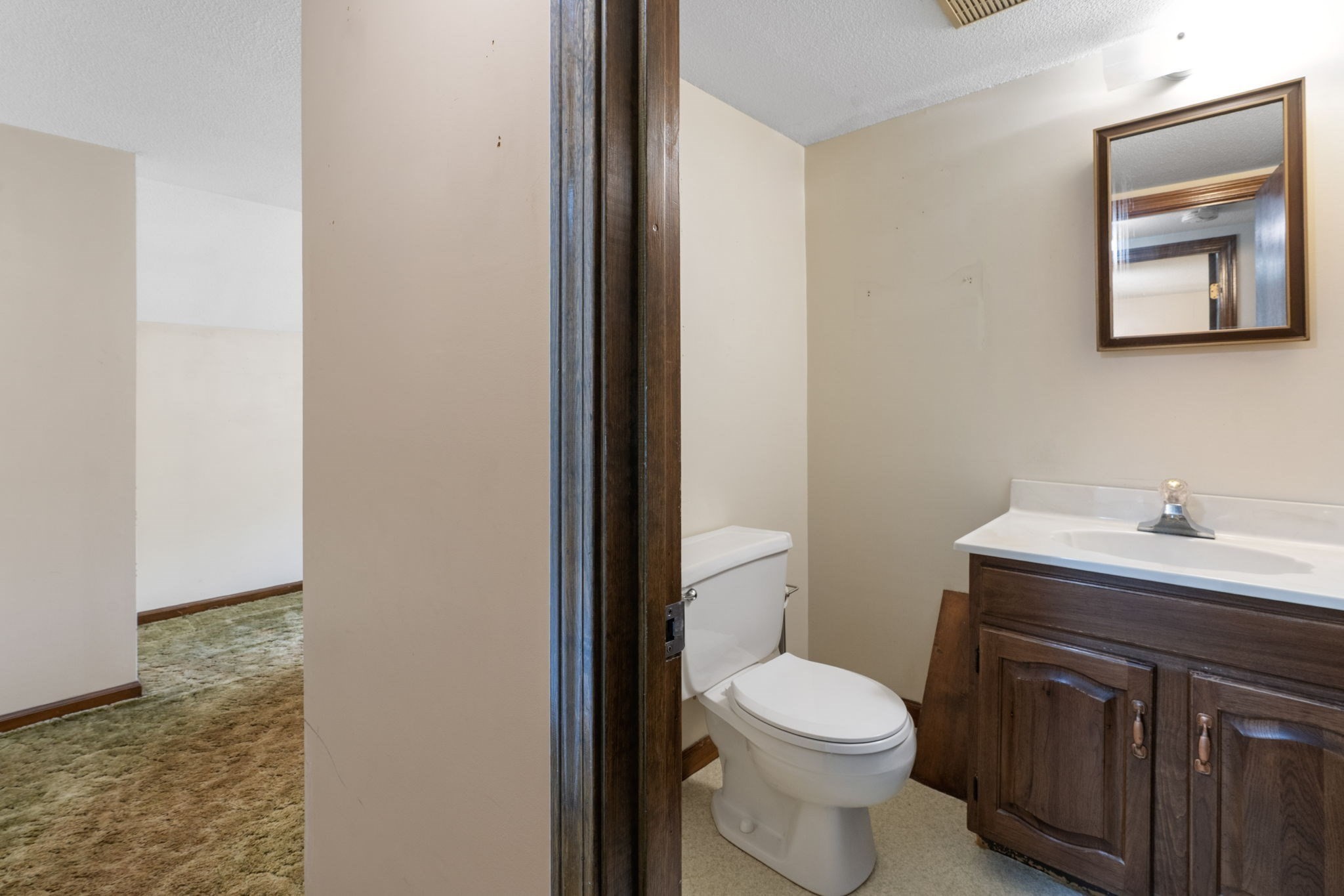 25 Prince Avenue Property Photo 27