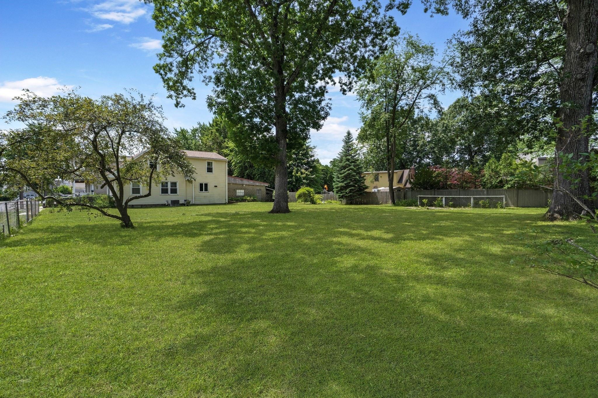 25 Prince Avenue Property Photo 32