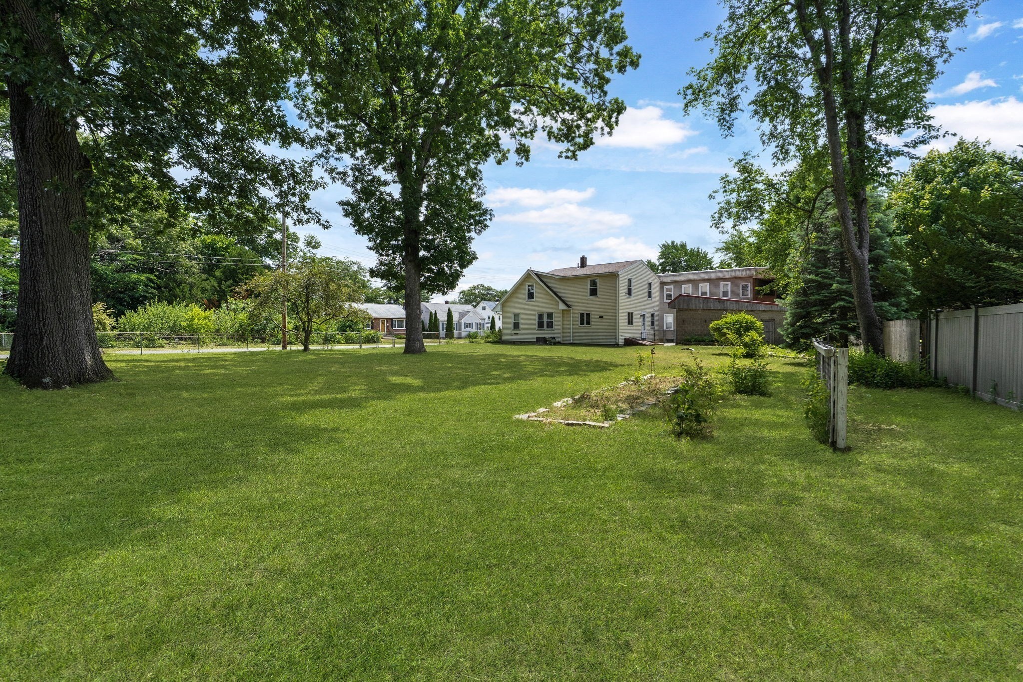 25 Prince Avenue Property Photo 33