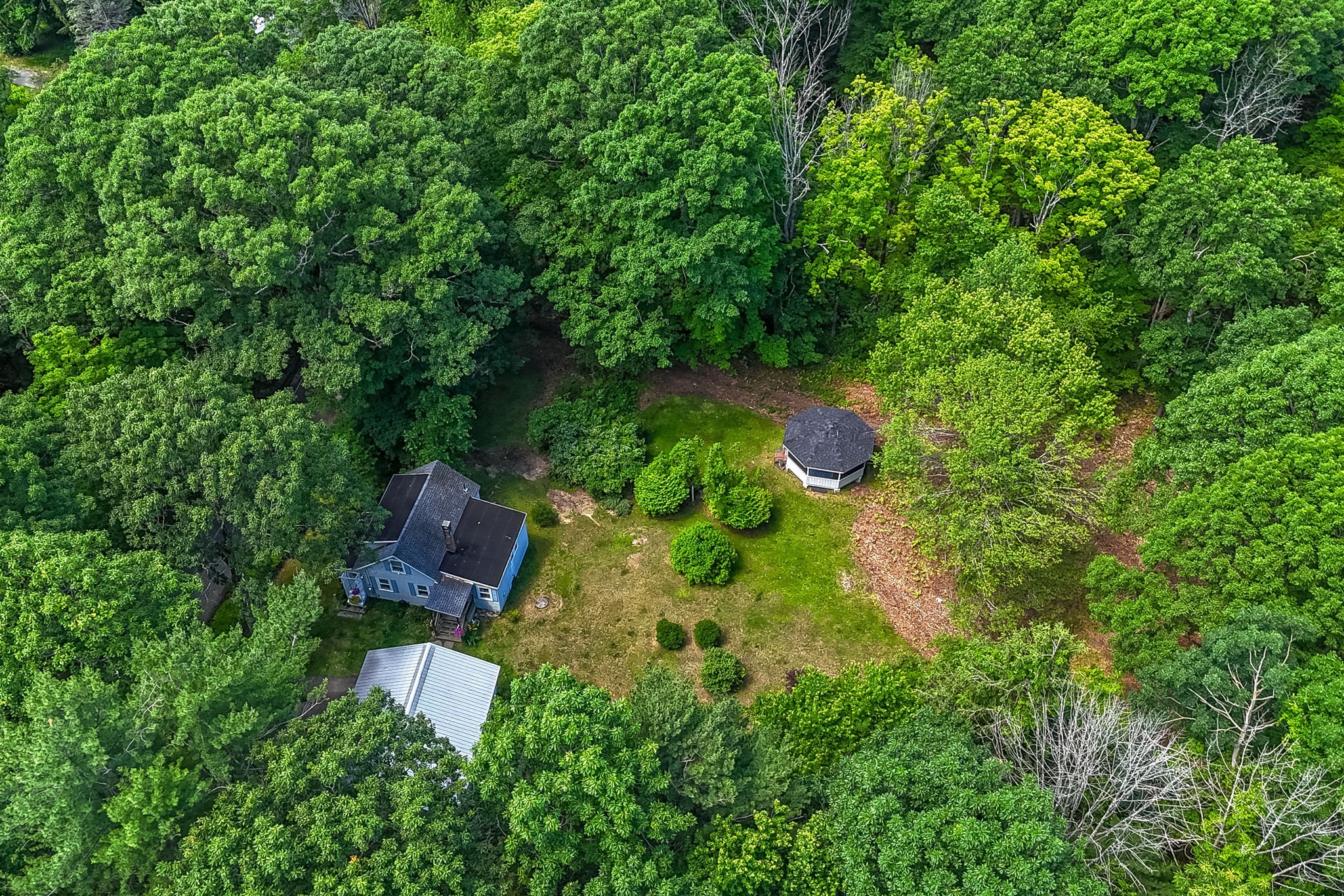294 North Valley Road Property Photo 5
