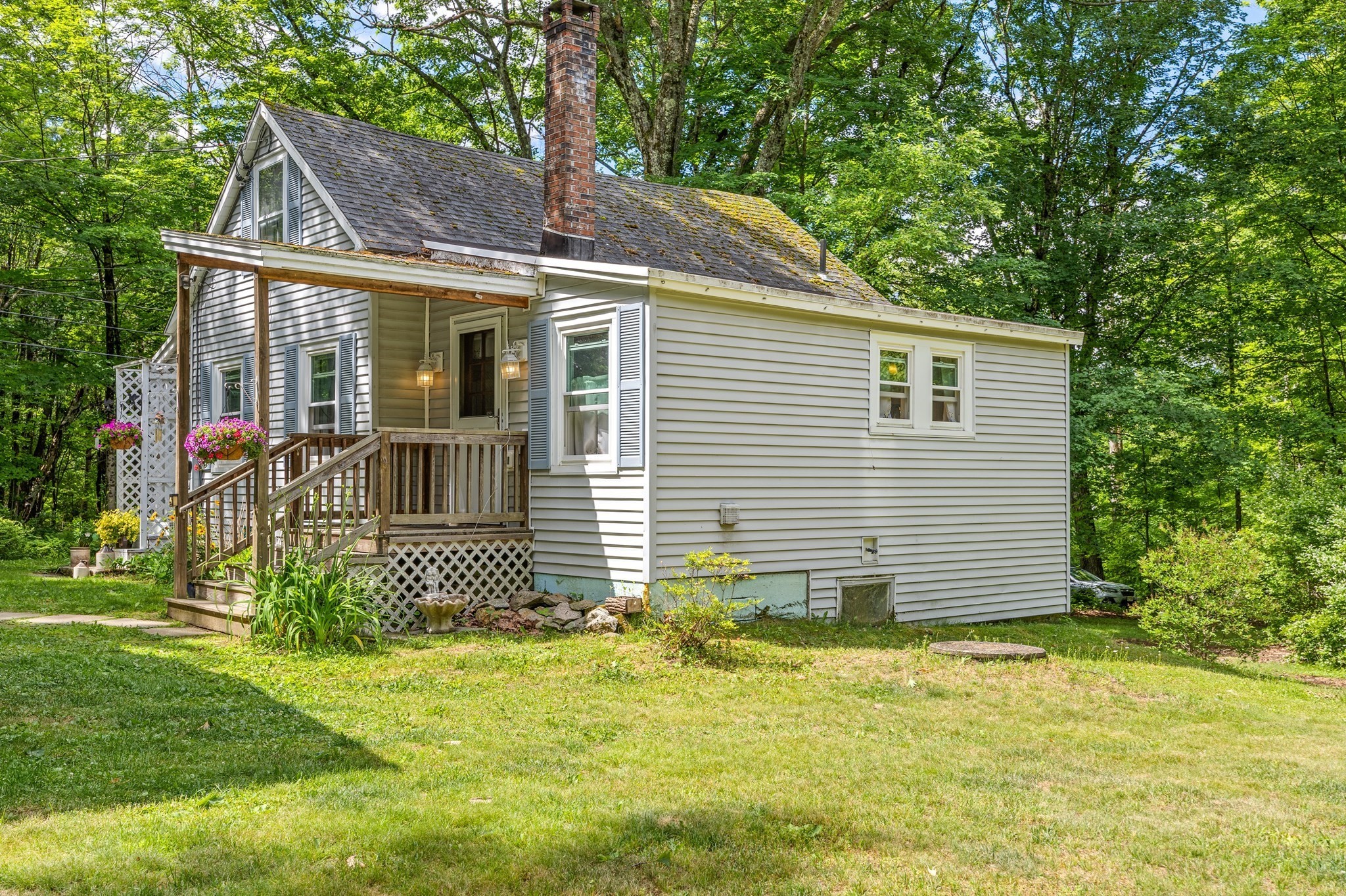 294 North Valley Road Property Photo 6