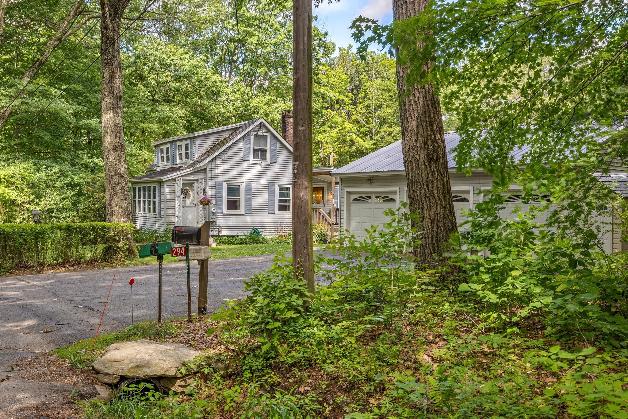 294 North Valley Road Property Photo 8