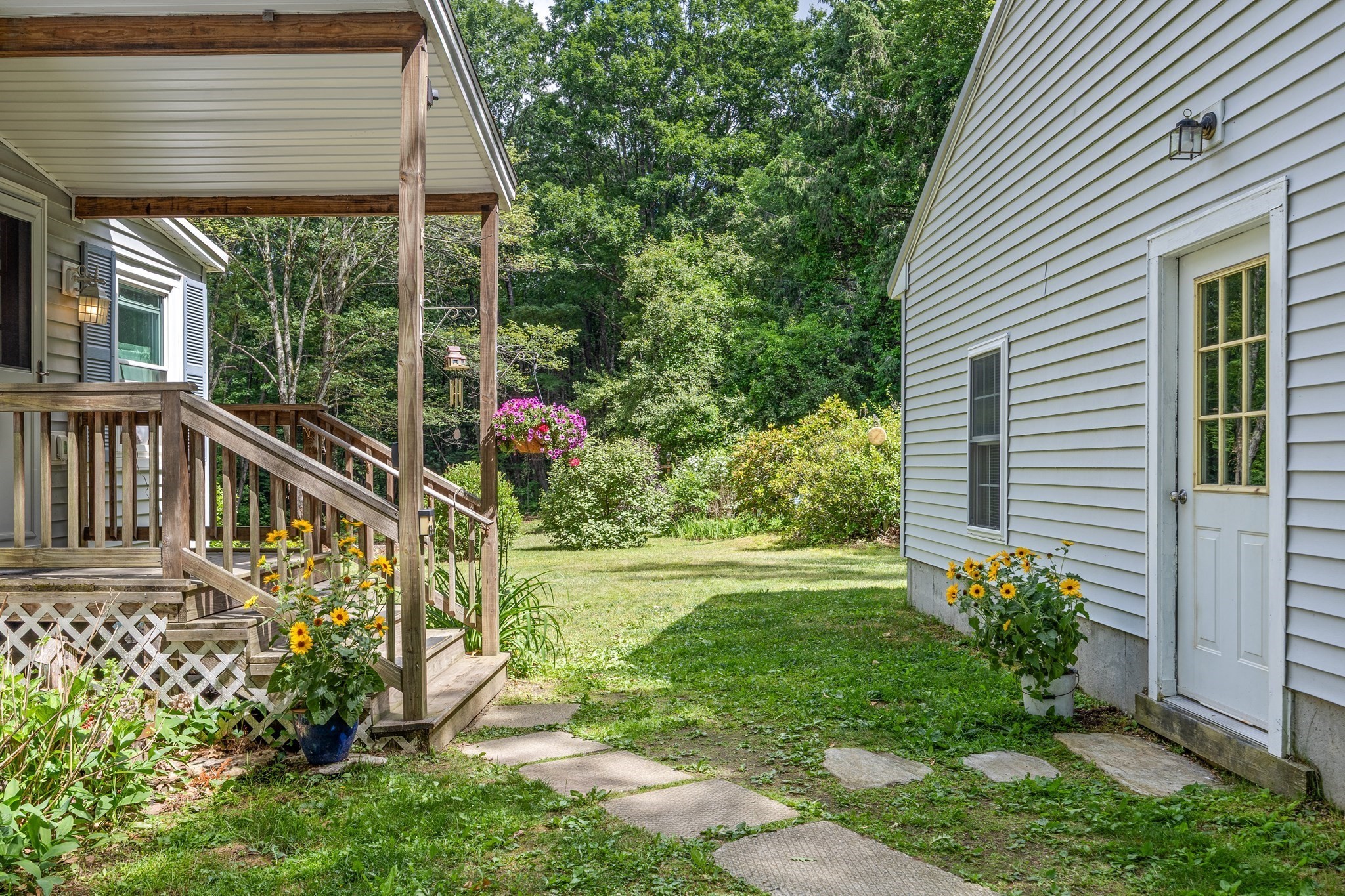 294 North Valley Road Property Photo 14